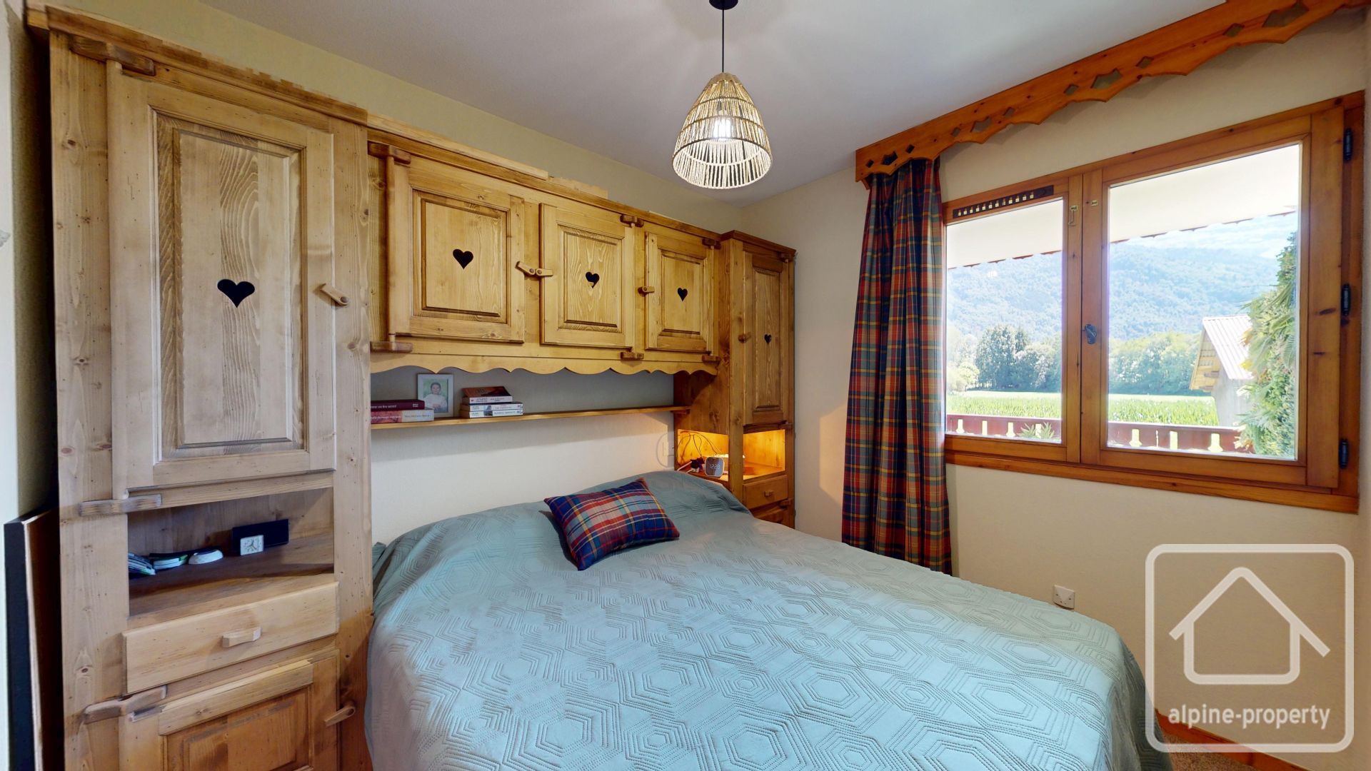 A Delightful One Bedroom Apartment, With Fabulous Uninterrupted Views, In Samoens – APPTGRENAIRON