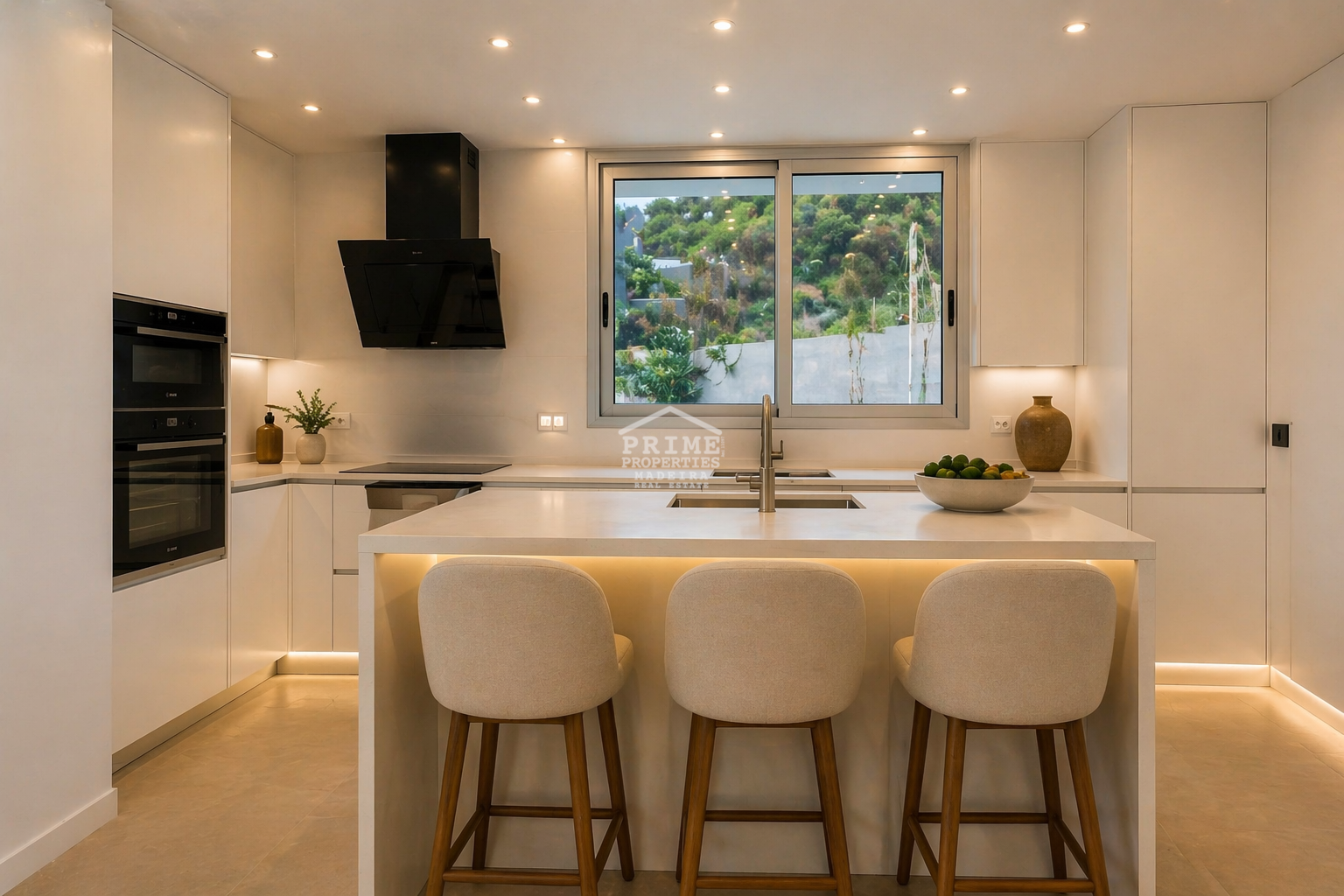 3 bedroom Villa in Paul Do Mar, Ilha Da Madeira, Portugal – #1473