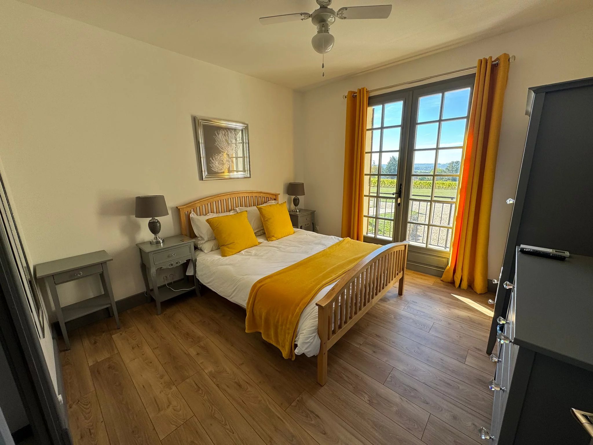 Renovated 5 bed/5 bath home with wonderful views, Aquitaine – France – BVI82932
