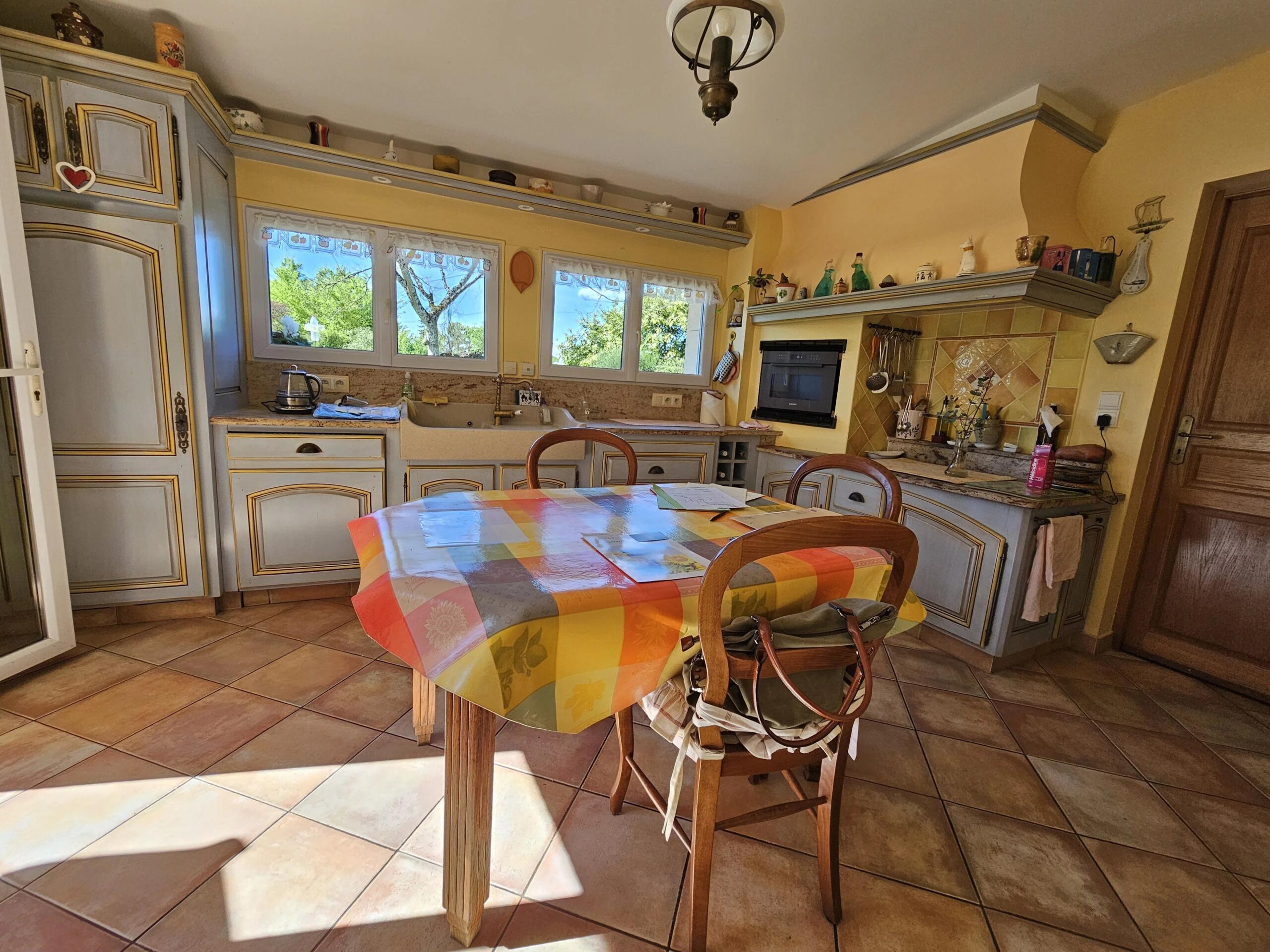 Charming 3-Bedroom Home with Guest Annexe, Cottage to Renovate & Exceptional Features, Poitou-Charentes – France – BVI85201