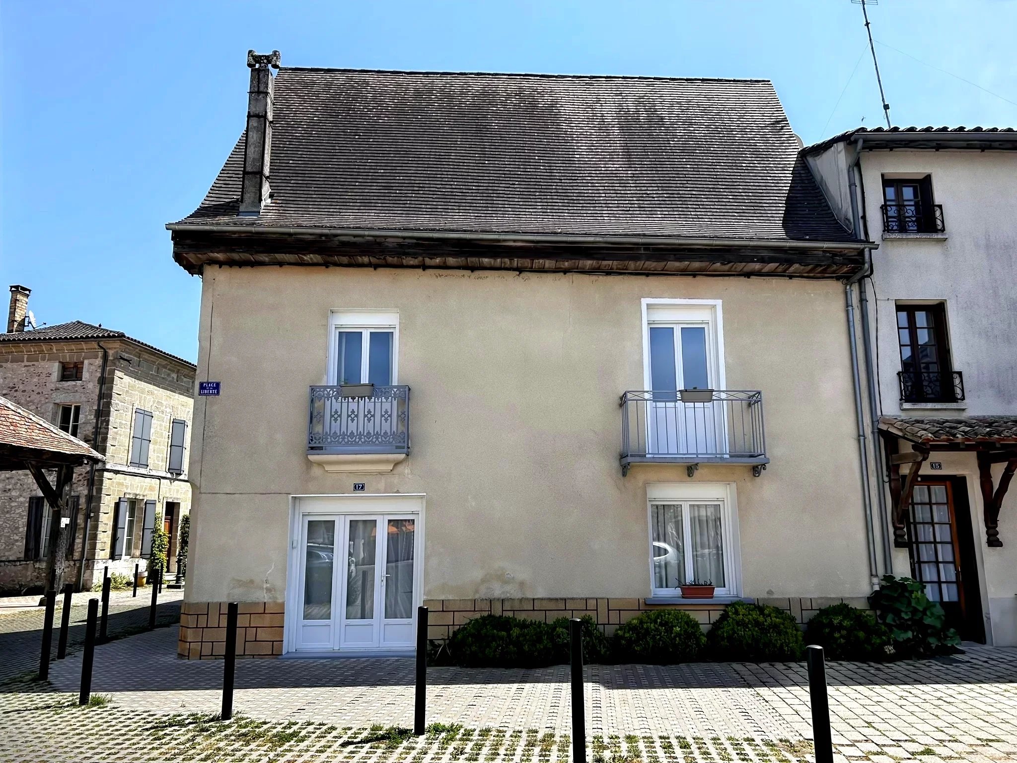 Charming Village House with Potential, Walking Distance to Shops – Allemans-du-Dropt, Aquitaine – France – BVI85470