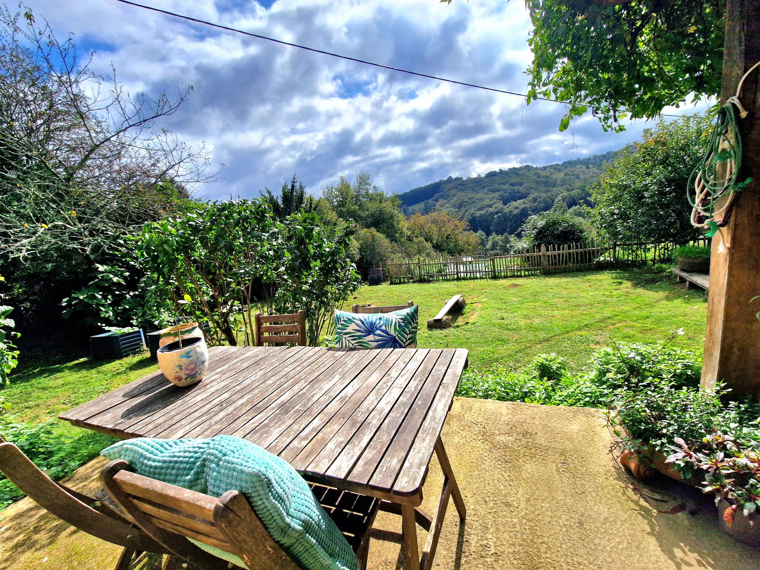 Traditional Stone House with outbuildings, land and VIEWS!, Aquitaine – France – BVI67627