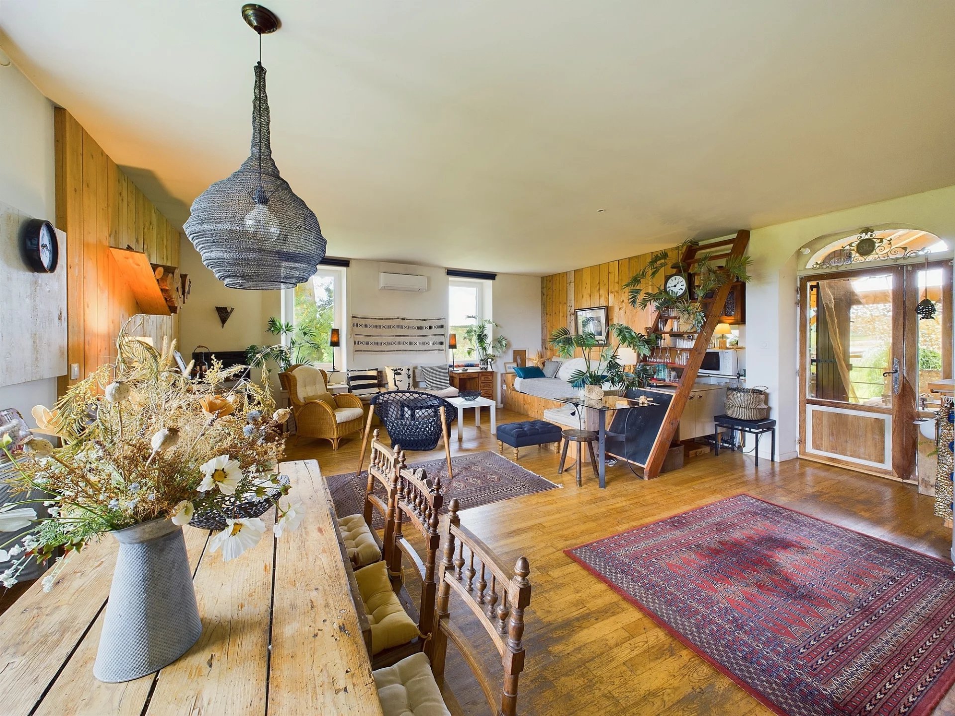 Magnificent property with 2 houses, pool, outbuildings and stunning views, Aquitaine – France – BVI75992