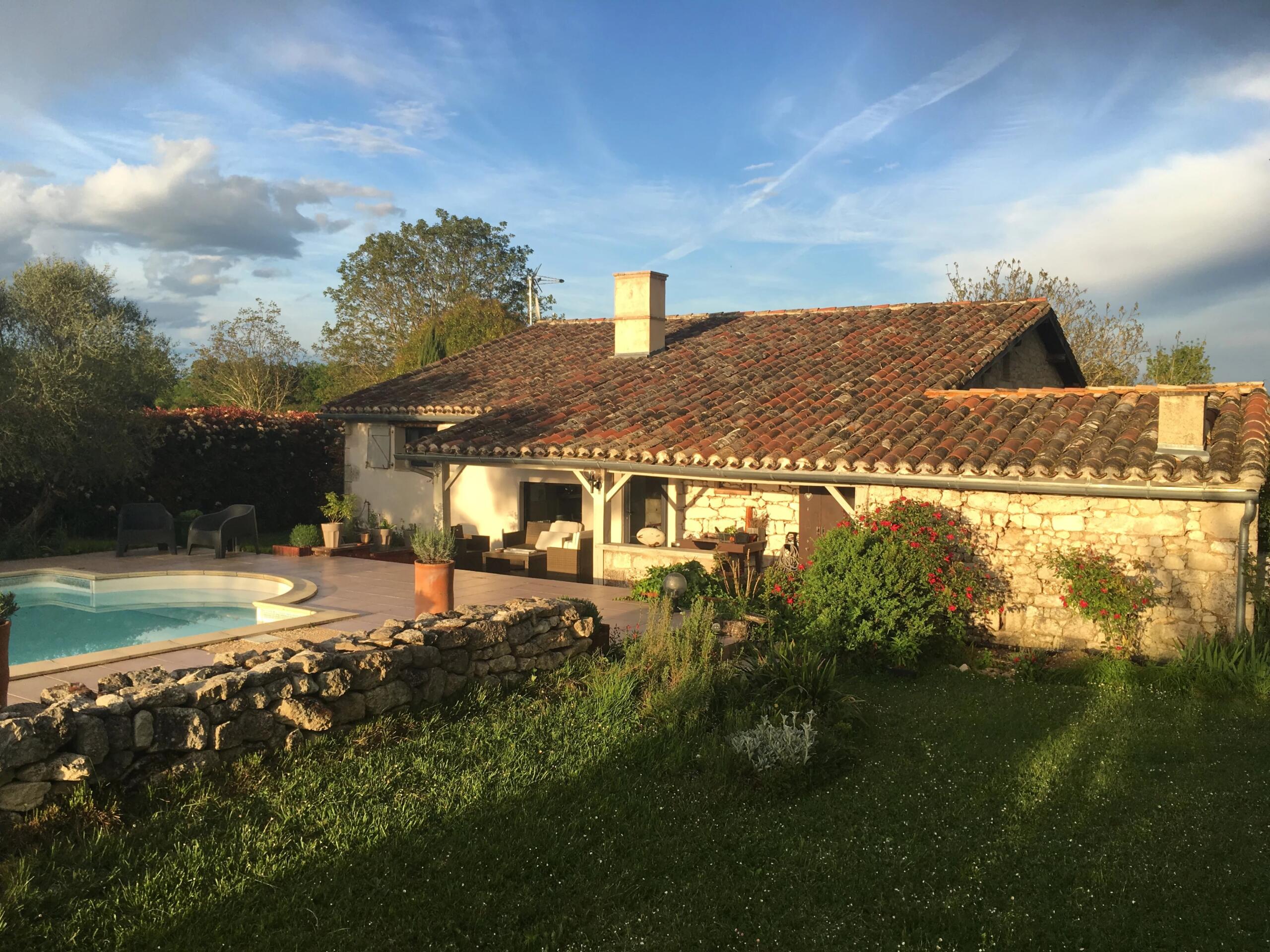 Elegant Renovated Stone Home with Pool in the Golden Triangle, Midi-Pyrénées – France – BVI84619