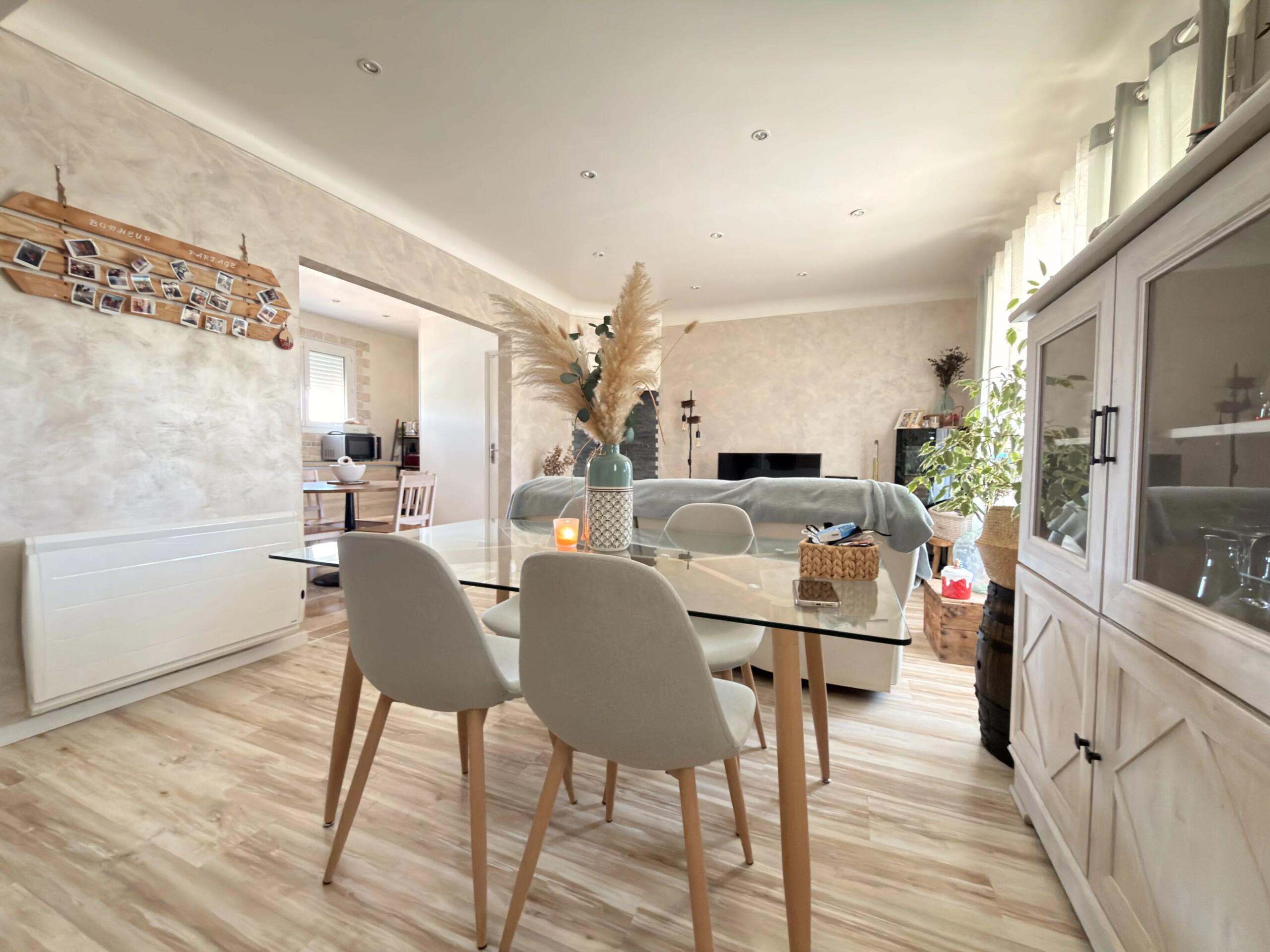 Superb renovated single-storey home with enclosed garden and large basement, close to Ruffec, Poitou-Charentes – France – BVI85432