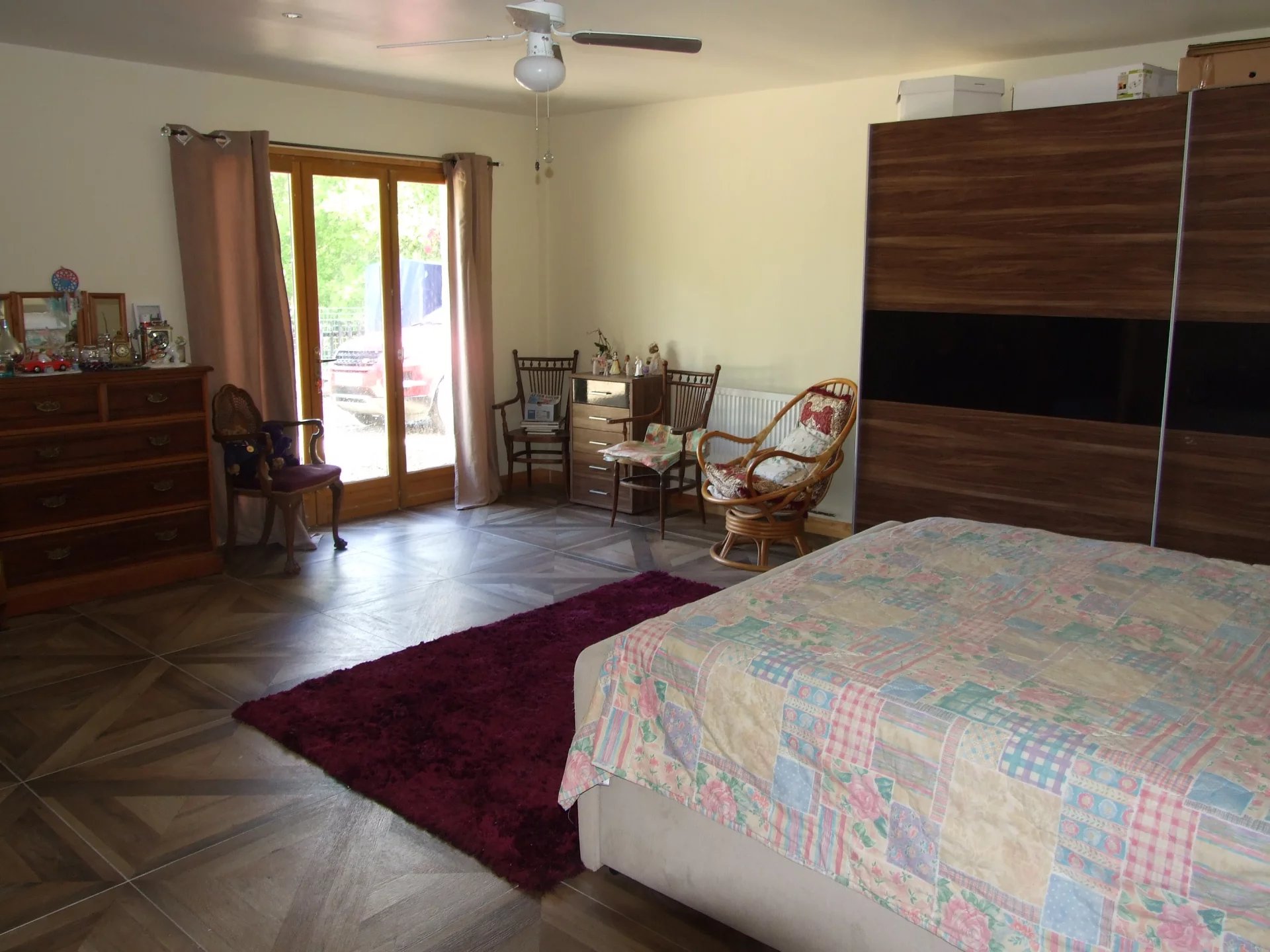 Fabulous refurbished 6 bedroom, 5 bathroom house 2 gites and 2 lakes, Poitou-Charentes – France – BVI81621