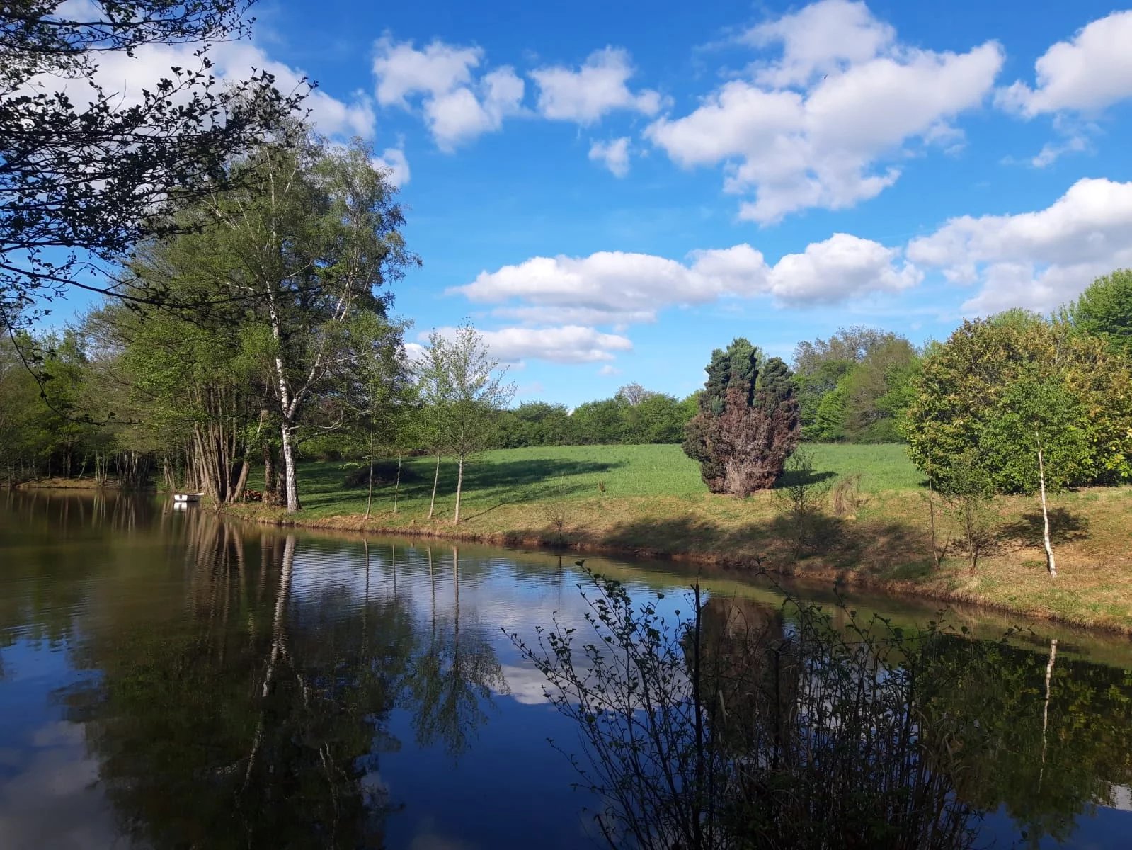 Fishing lake with full fishing rights, Limousin – France – BVI85181