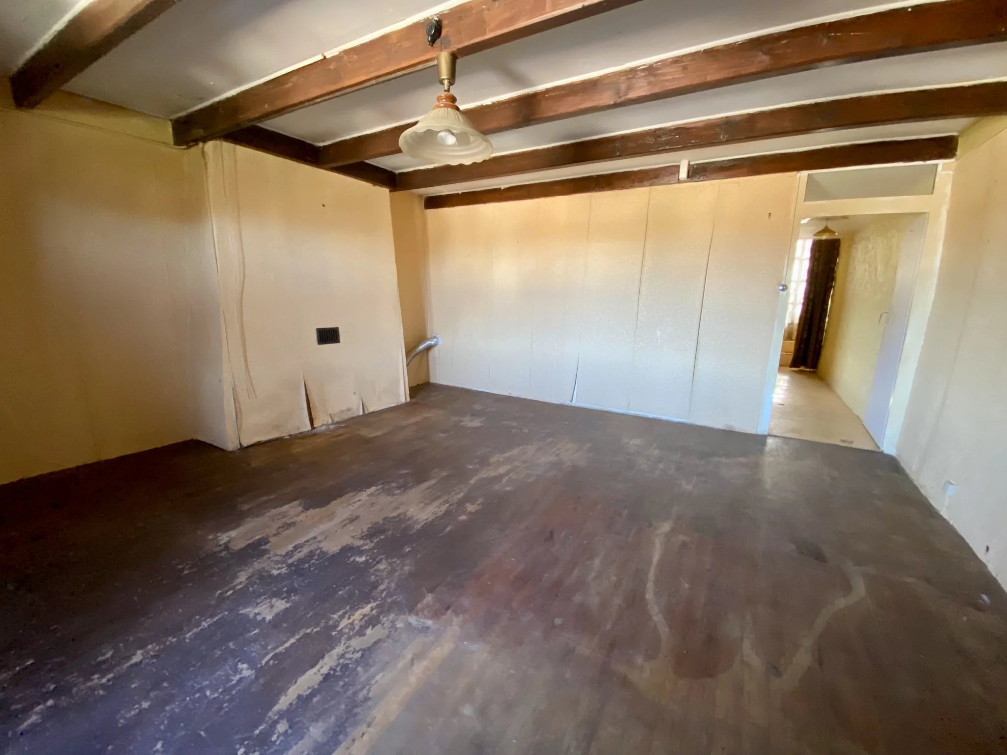 A cute hamlet house and another house to renovate very close to Bellac!, Limousin – France – BVI84879