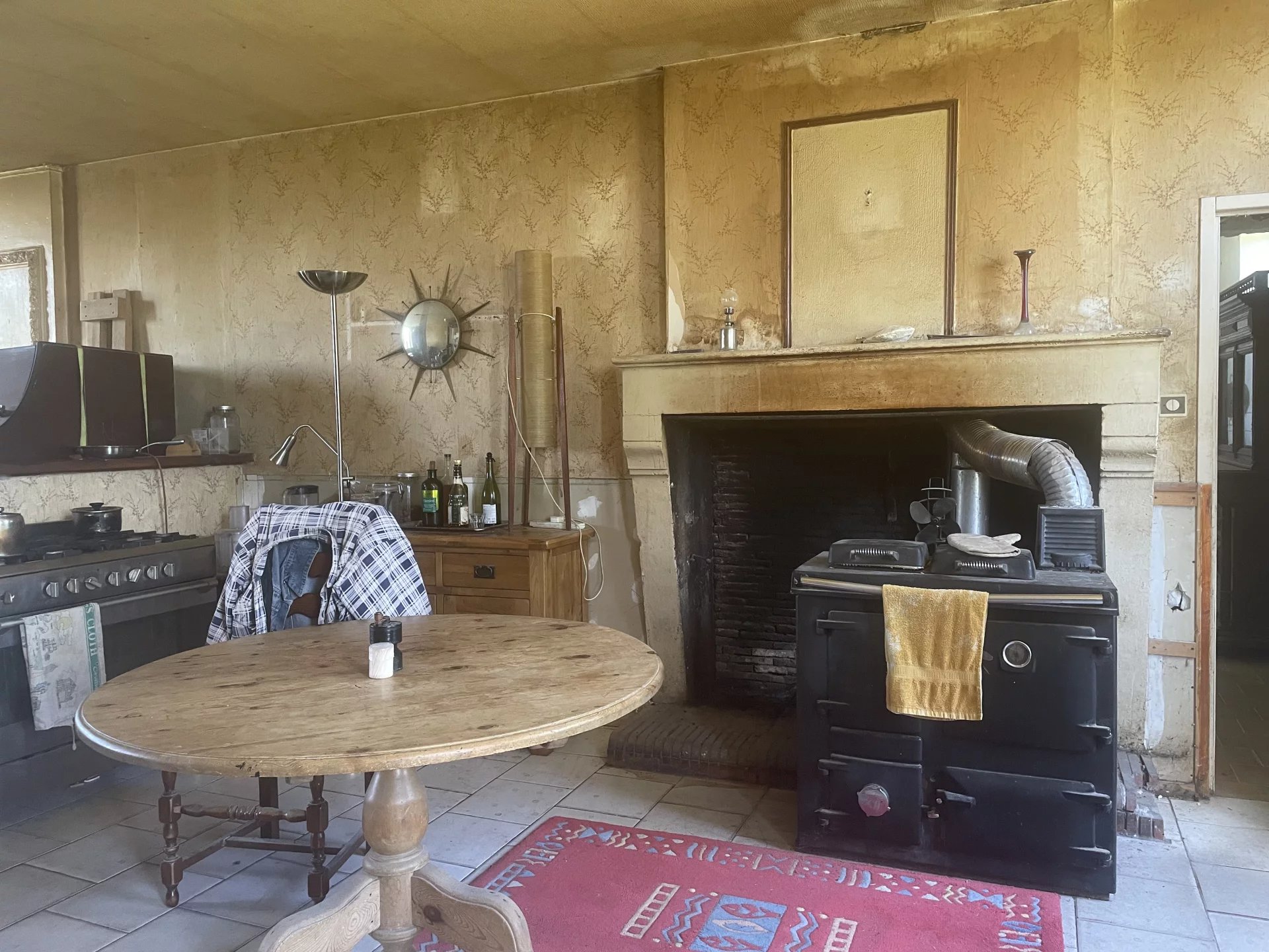 Elegant Manor House close to Cognac, Poitou-Charentes – France – BVI83044