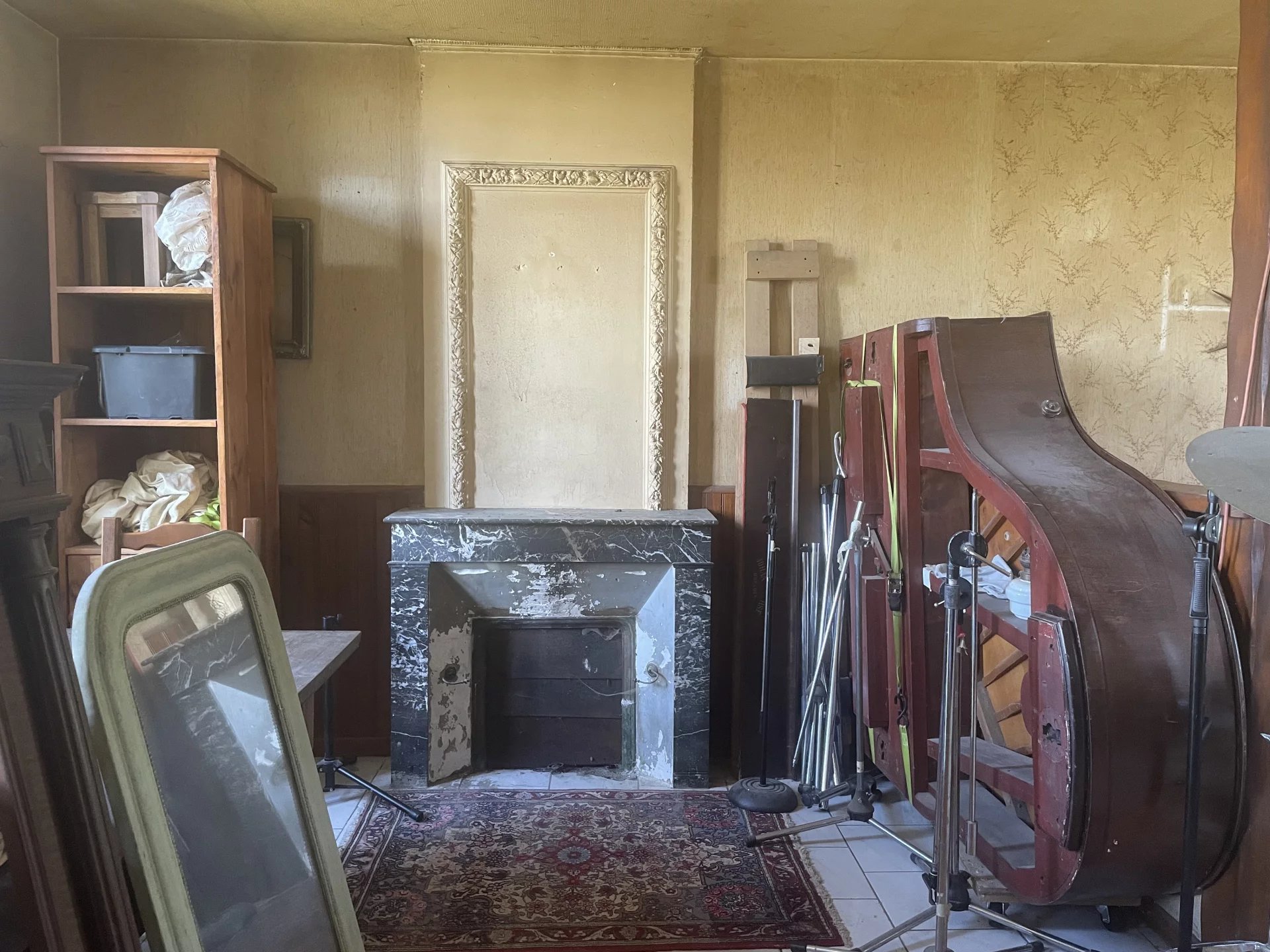 Elegant Manor House close to Cognac, Poitou-Charentes – France – BVI83044