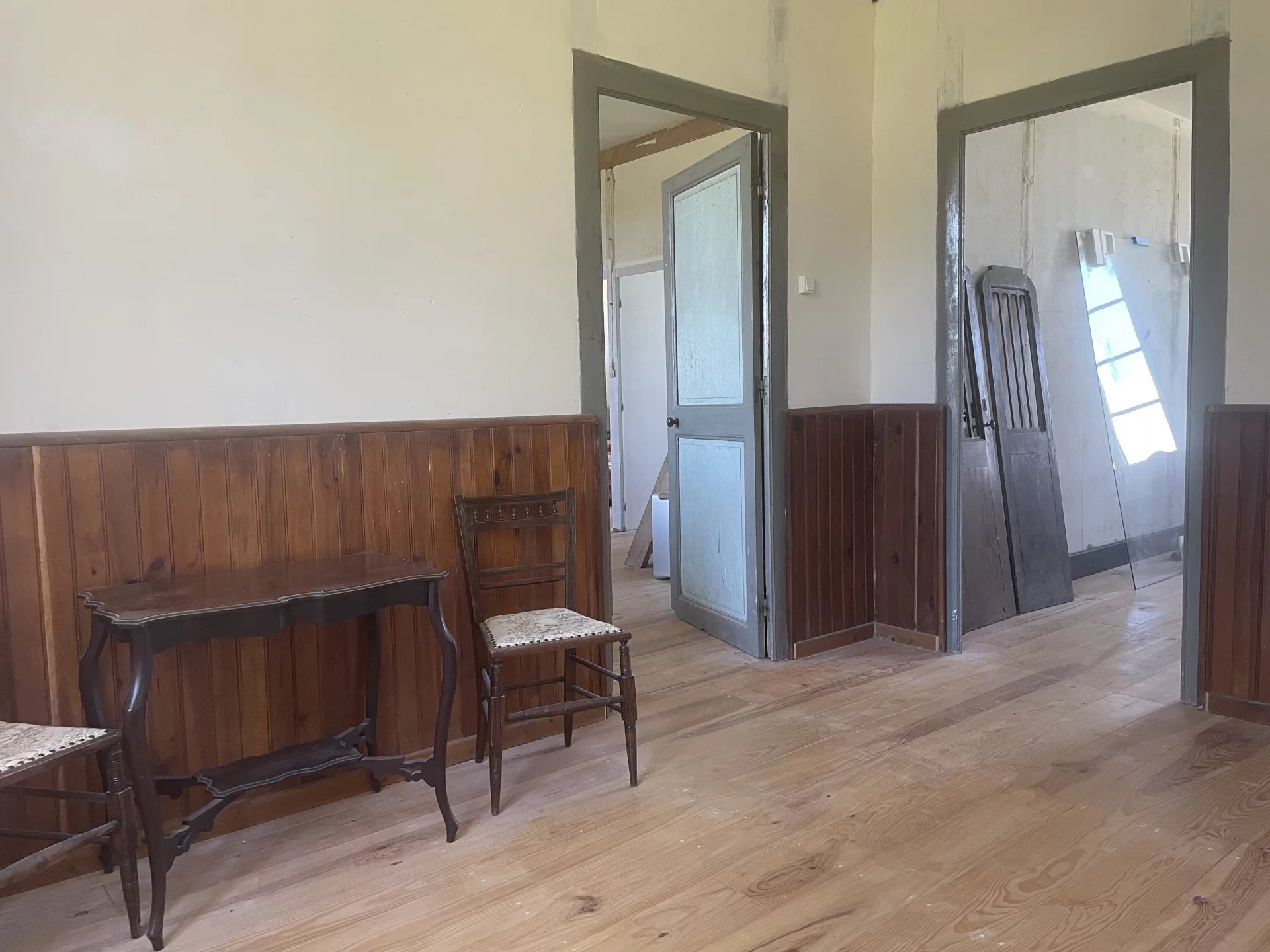 Elegant Manor House close to Cognac, Poitou-Charentes – France – BVI83044