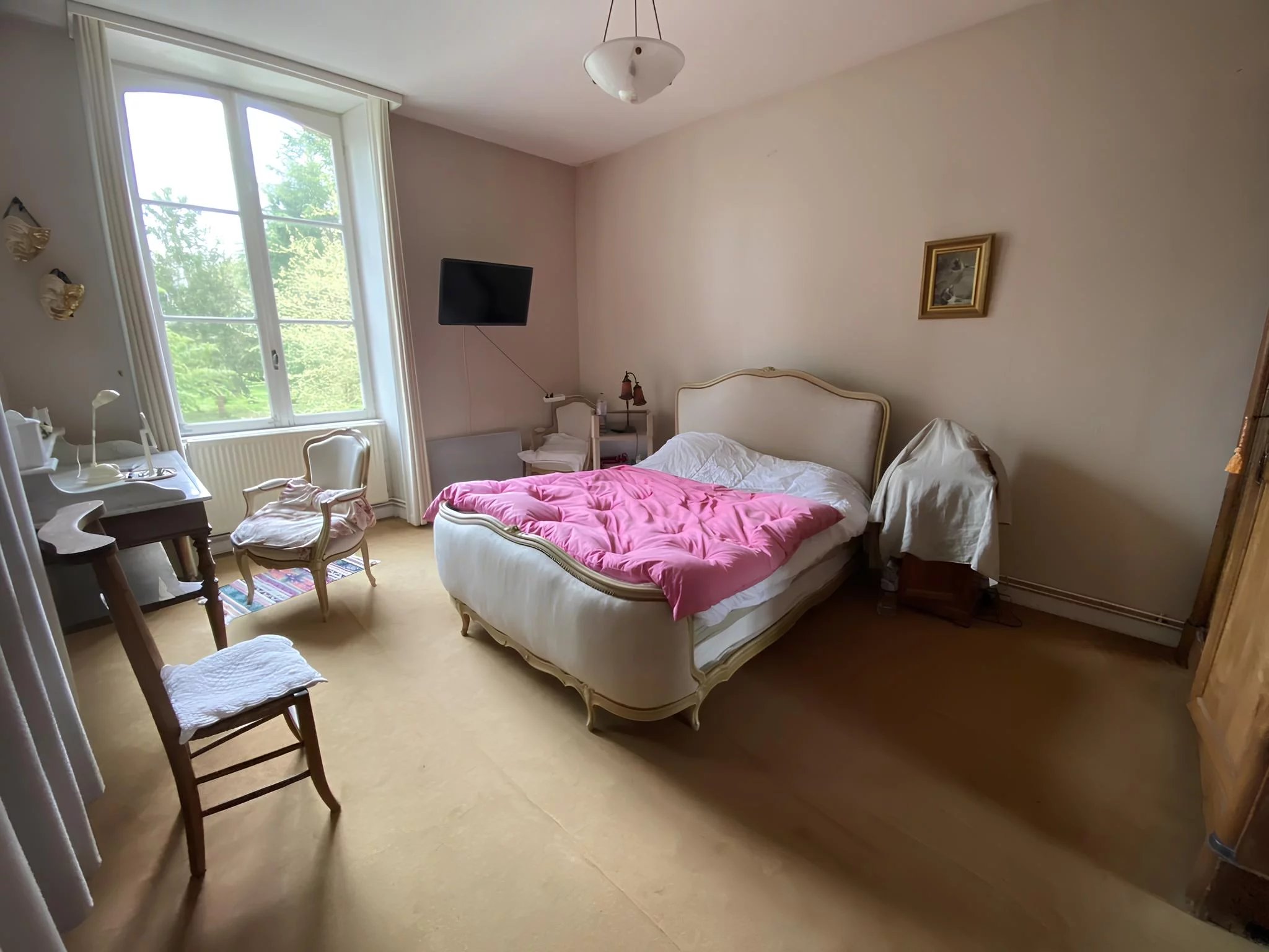 Characterful 19th-Century Presbytery Set in Over 2 Hectares Near Poitiers, Poitou-Charentes – France – BVI85167