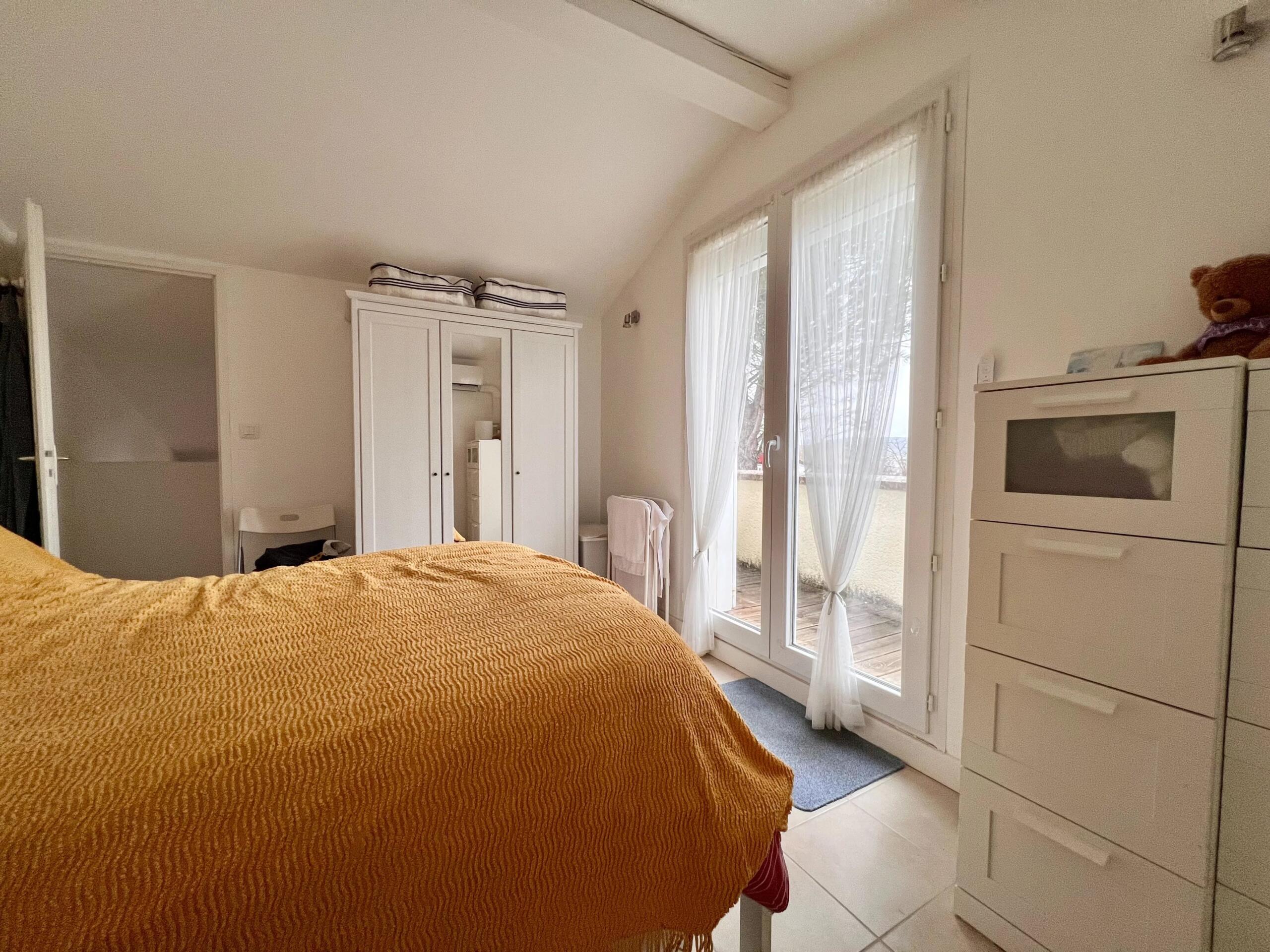 Easy living near the Canal du Midi and town centre with flexible ground-floor accommodation, Languedoc-Roussillon – France – BVI84734