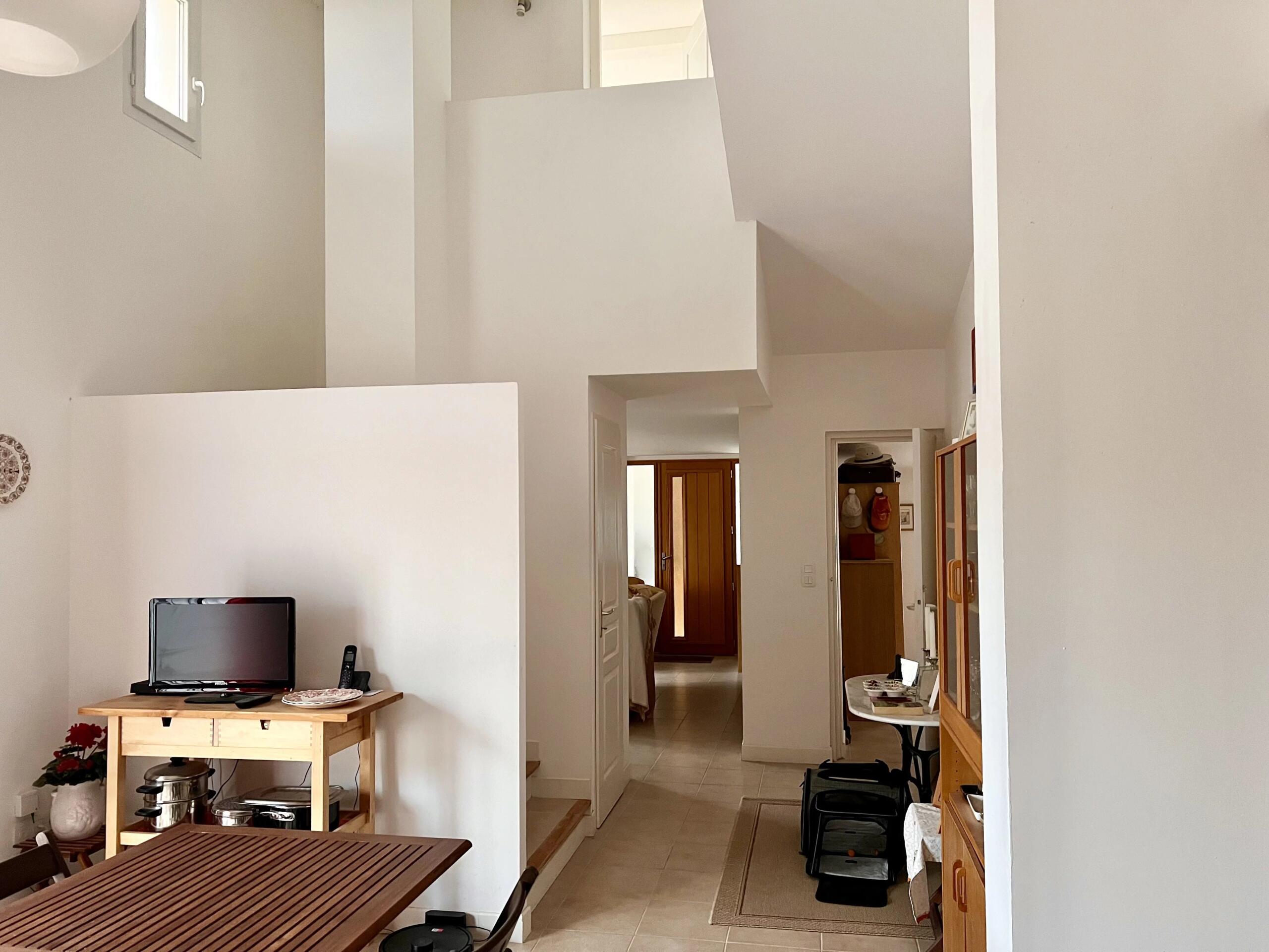 Easy living near the Canal du Midi and town centre with flexible ground-floor accommodation, Languedoc-Roussillon – France – BVI84734