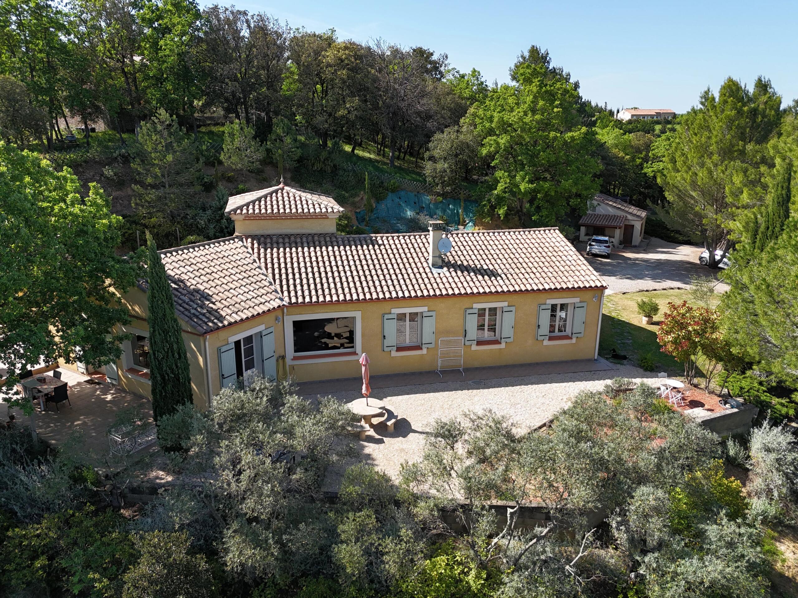 Limoux area: Luminous Villa with Panoramic views, pool and over a hectare of land, Languedoc-Roussillon – France – BVI85214