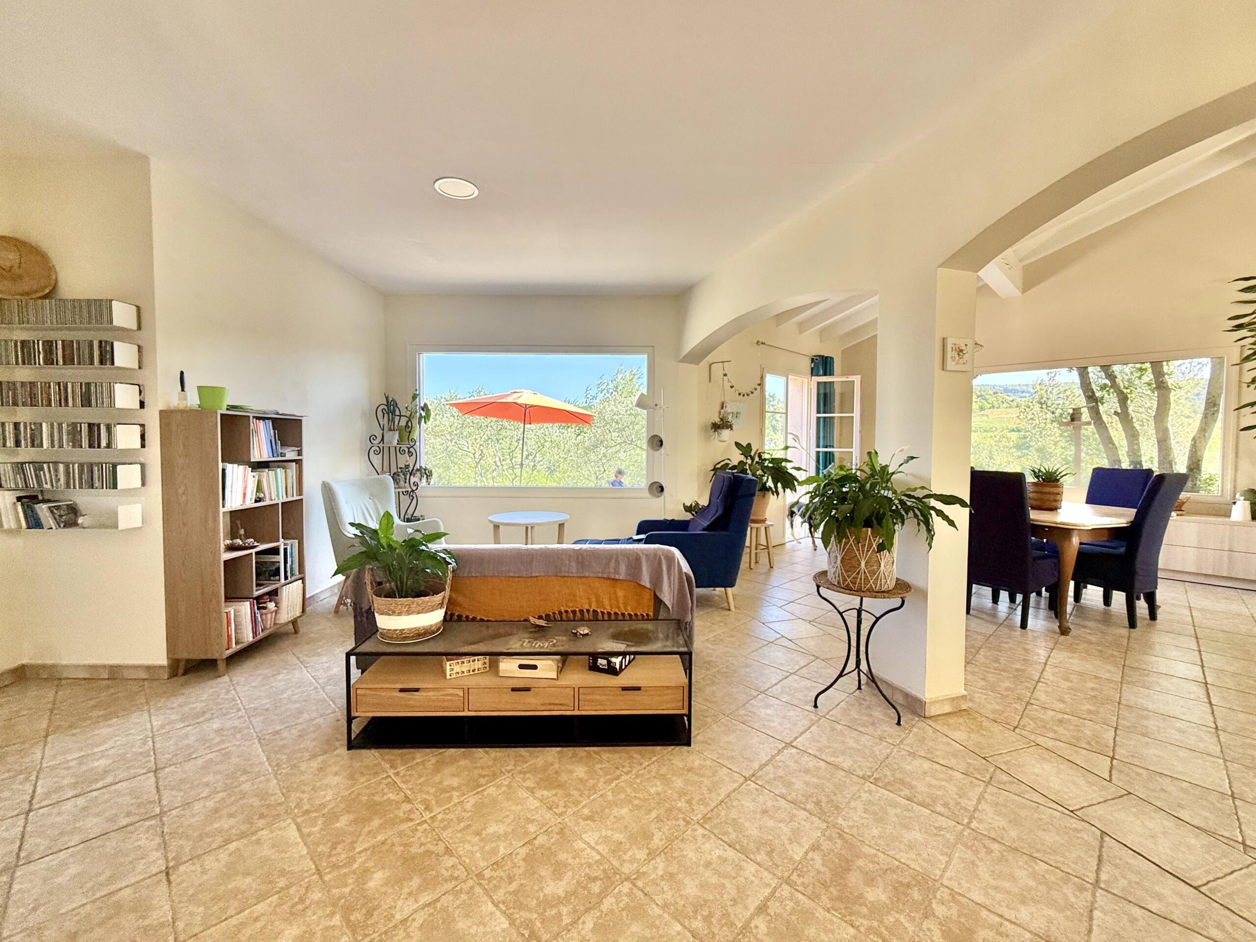 Limoux area: Luminous Villa with Panoramic views, pool and over a hectare of land, Languedoc-Roussillon – France – BVI85214