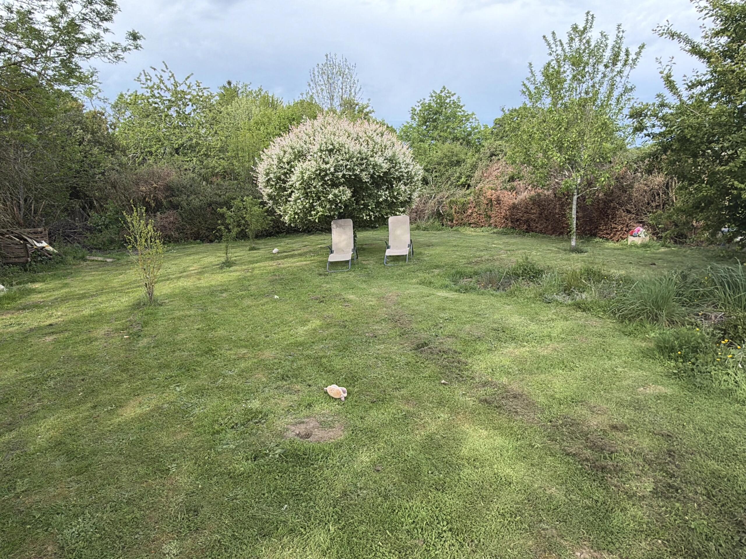 Cosy single-storey 2 bedroom house and a delightful garden, Limousin – France – BVI85447