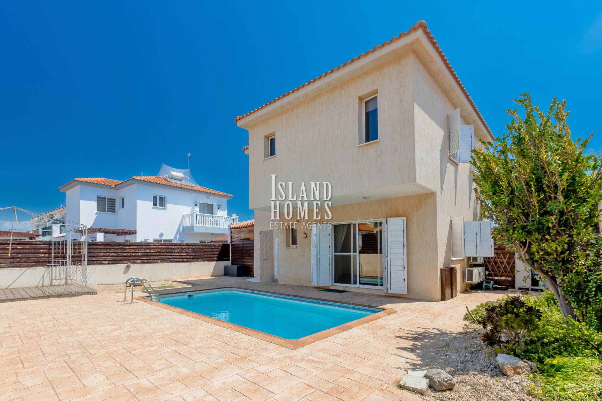 3 bedroom Villa in Xylofagou, Larnaca, Cyprus – RmX109