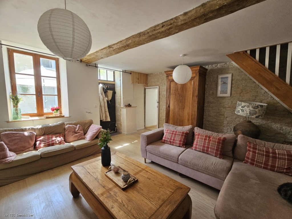 5 bedroom House in Villefagnan, France – r7462