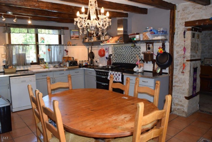 4 bedroom House in Mansle, France – r5886