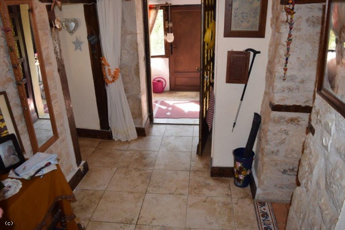 4 bedroom House in Mansle, France – r5886