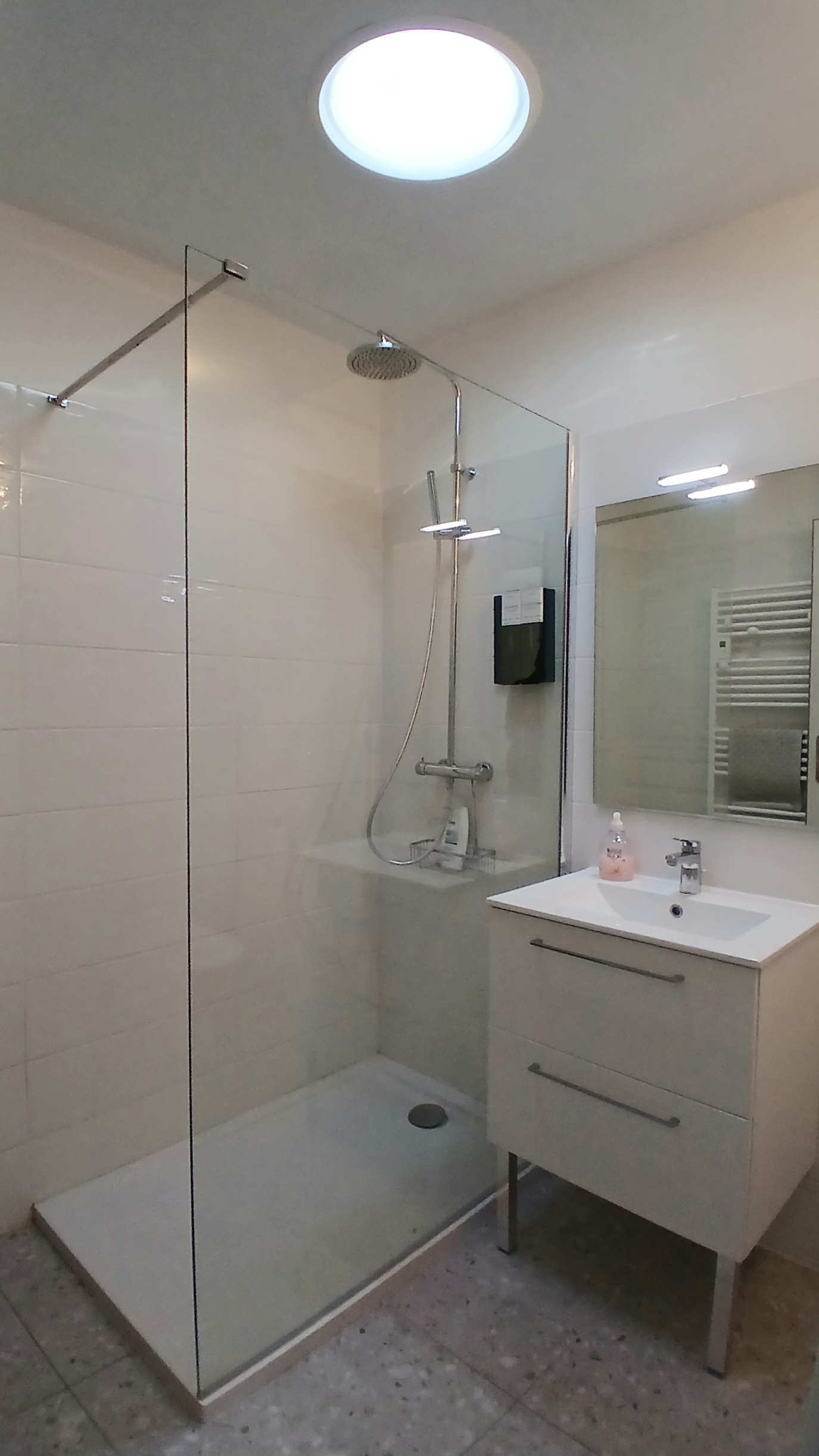 2 bedroom House in Lamalou Les Bains, Herault, France – ll140400e