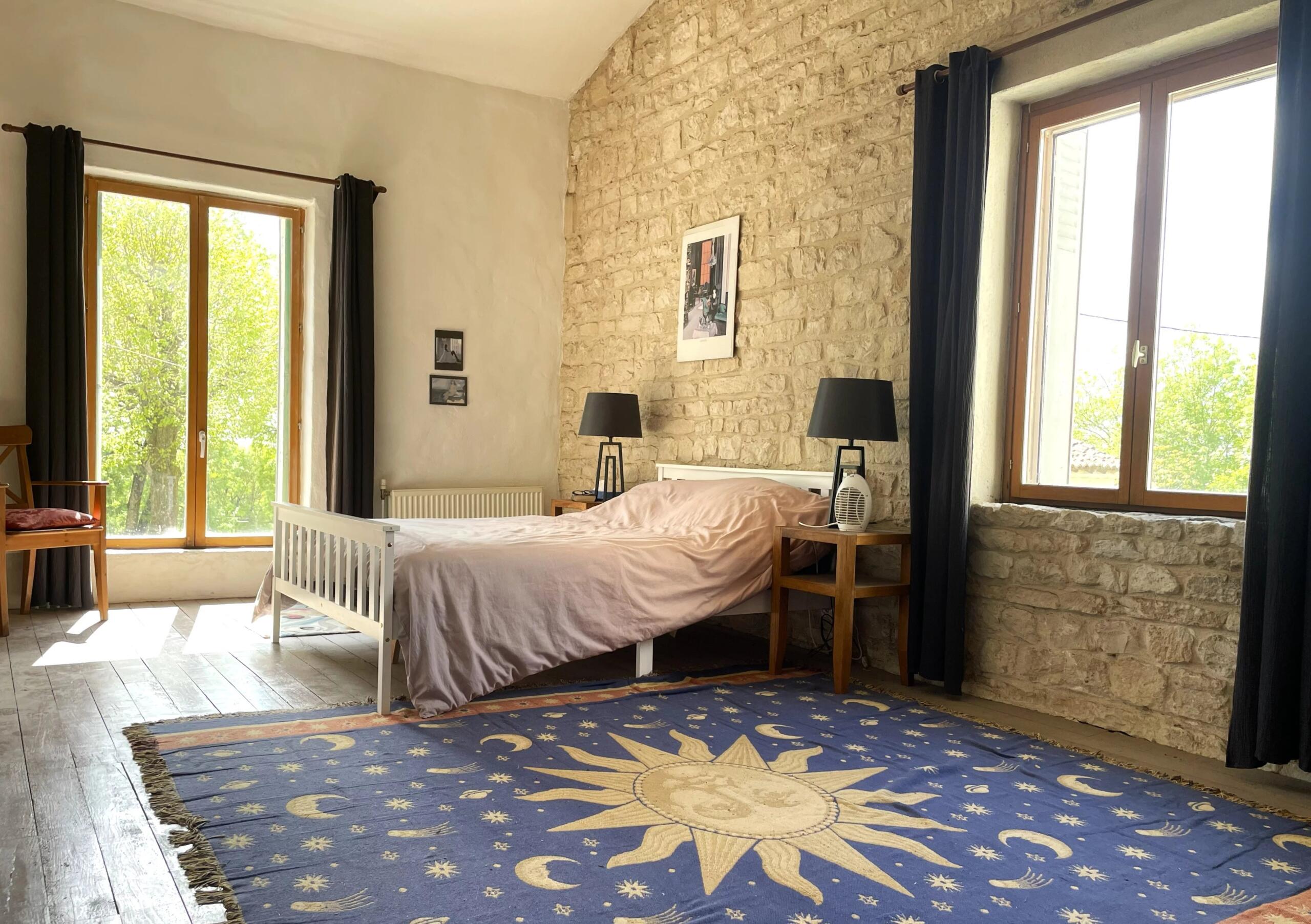 3/4 bedroom village house with outbuildings, Poitou-Charentes – France – BVI85404