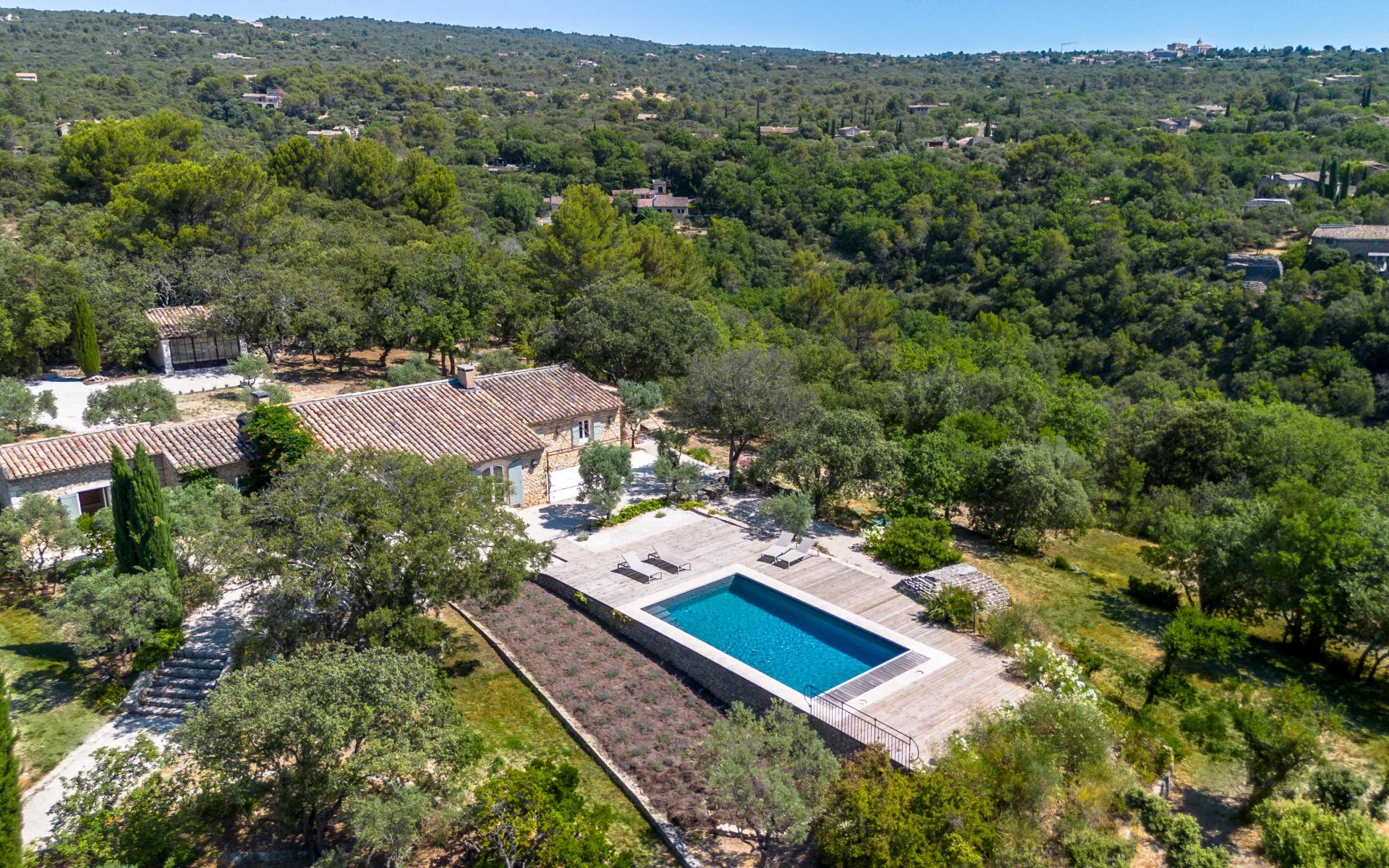 Magnificent traditional Provencial stone house in Gordes, Provence-Alpes-Côte d’Azur – France – BVI83720