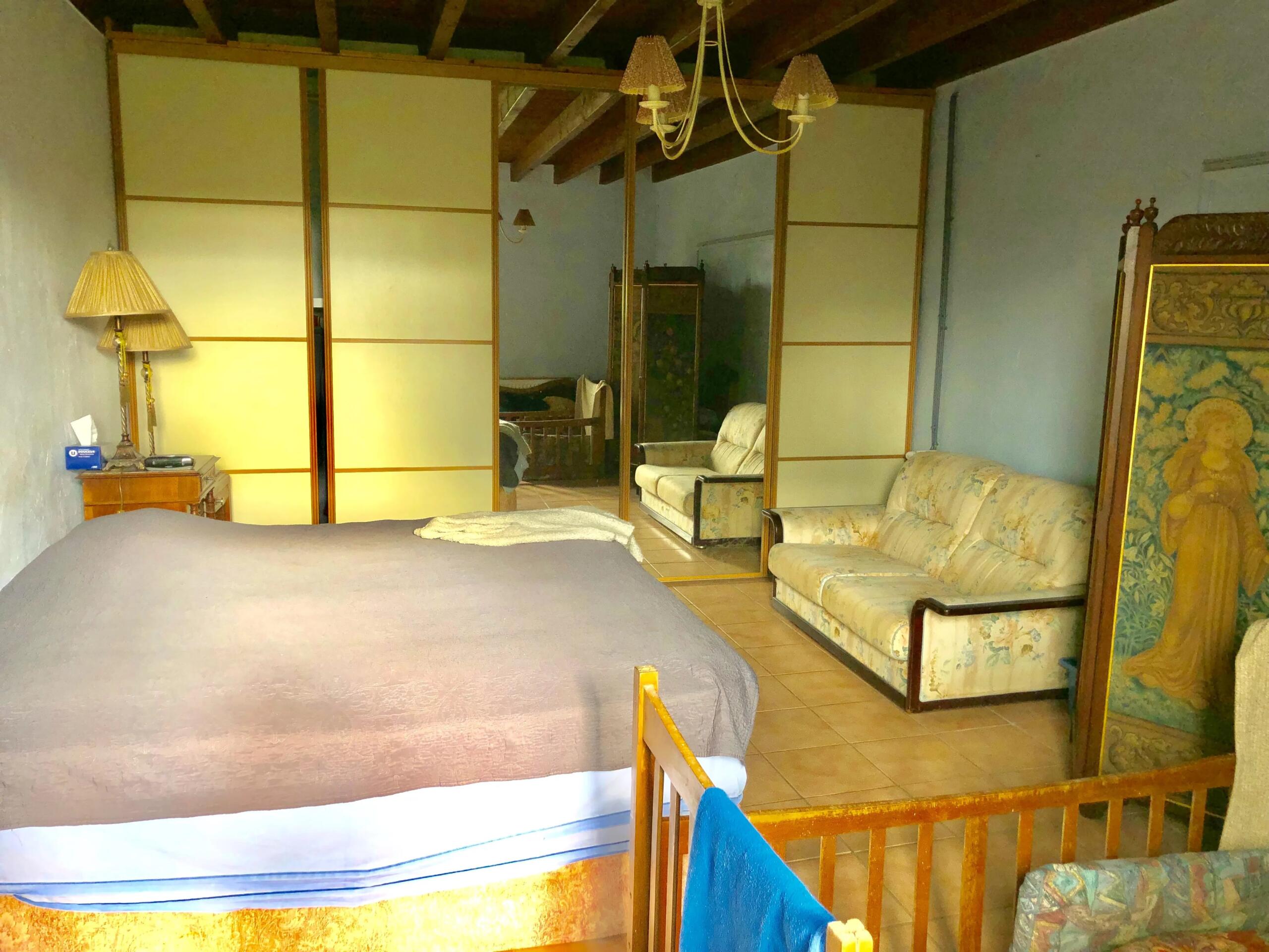 Attractive stone house with mature garden, Poitou-Charentes – France – BVI85180