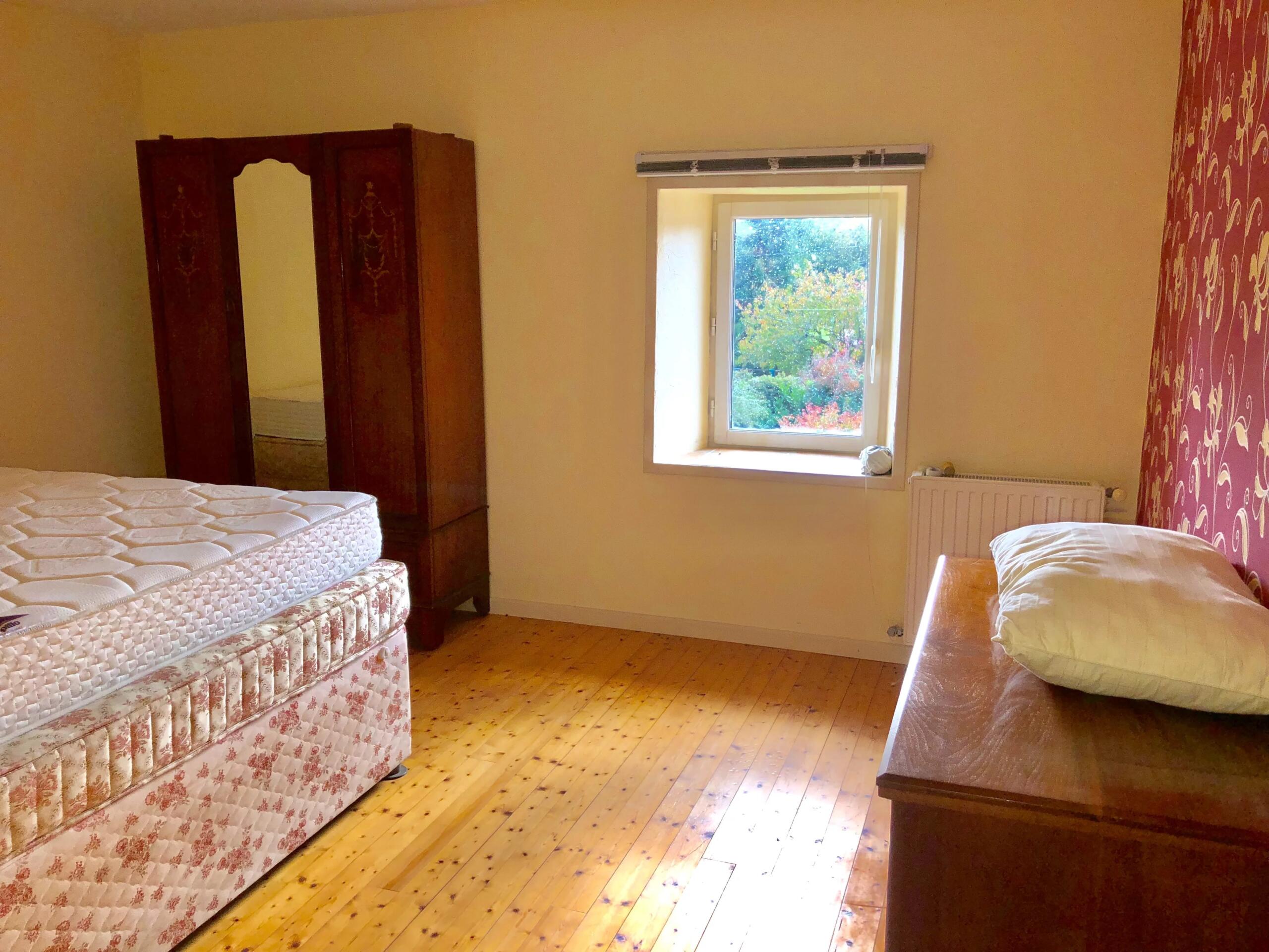 Attractive stone house with mature garden, Poitou-Charentes – France – BVI85180