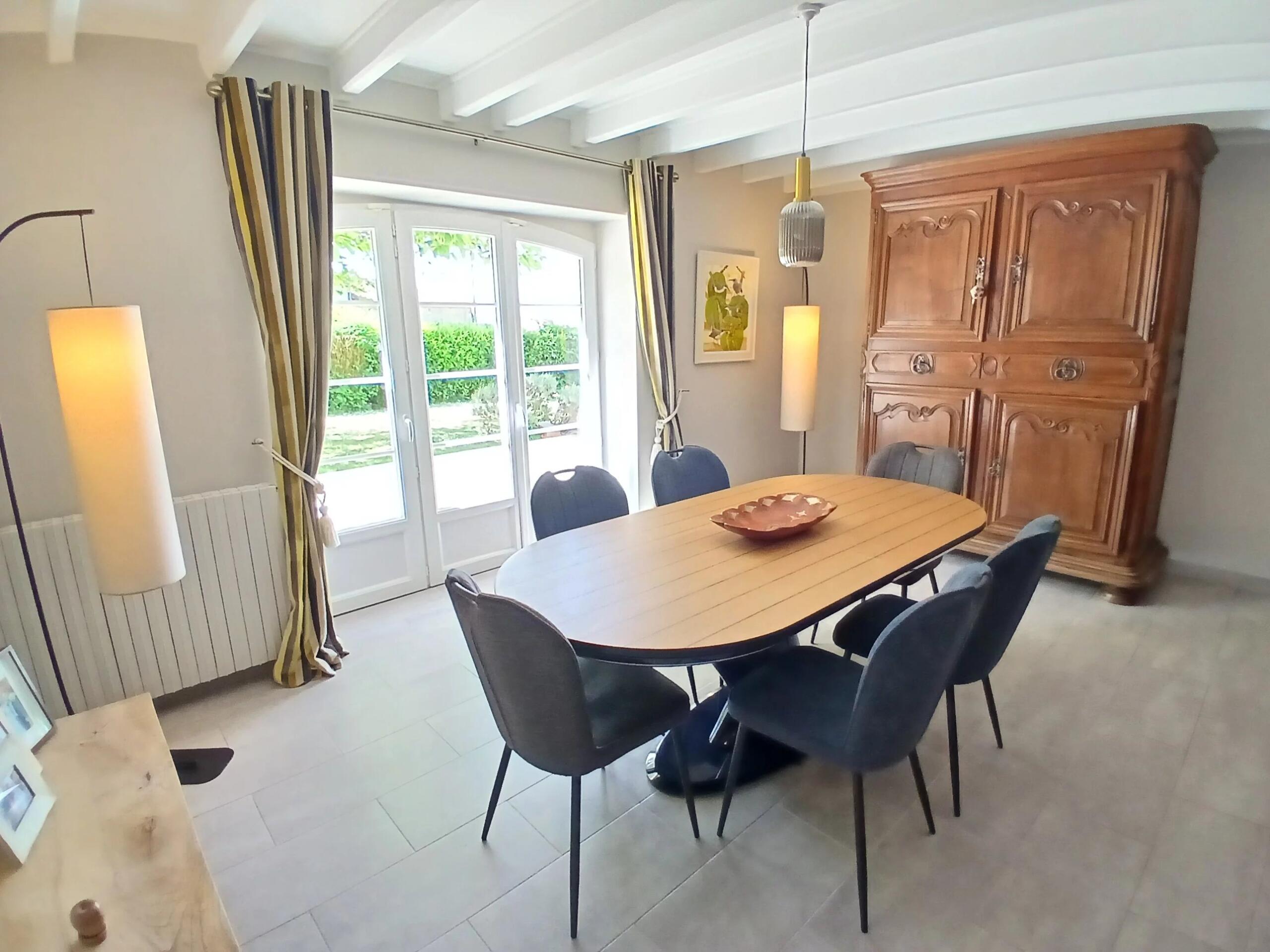 Stunning luxury 4-bed house with heated salt-water pool, Poitou-Charentes – France – BVI85558
