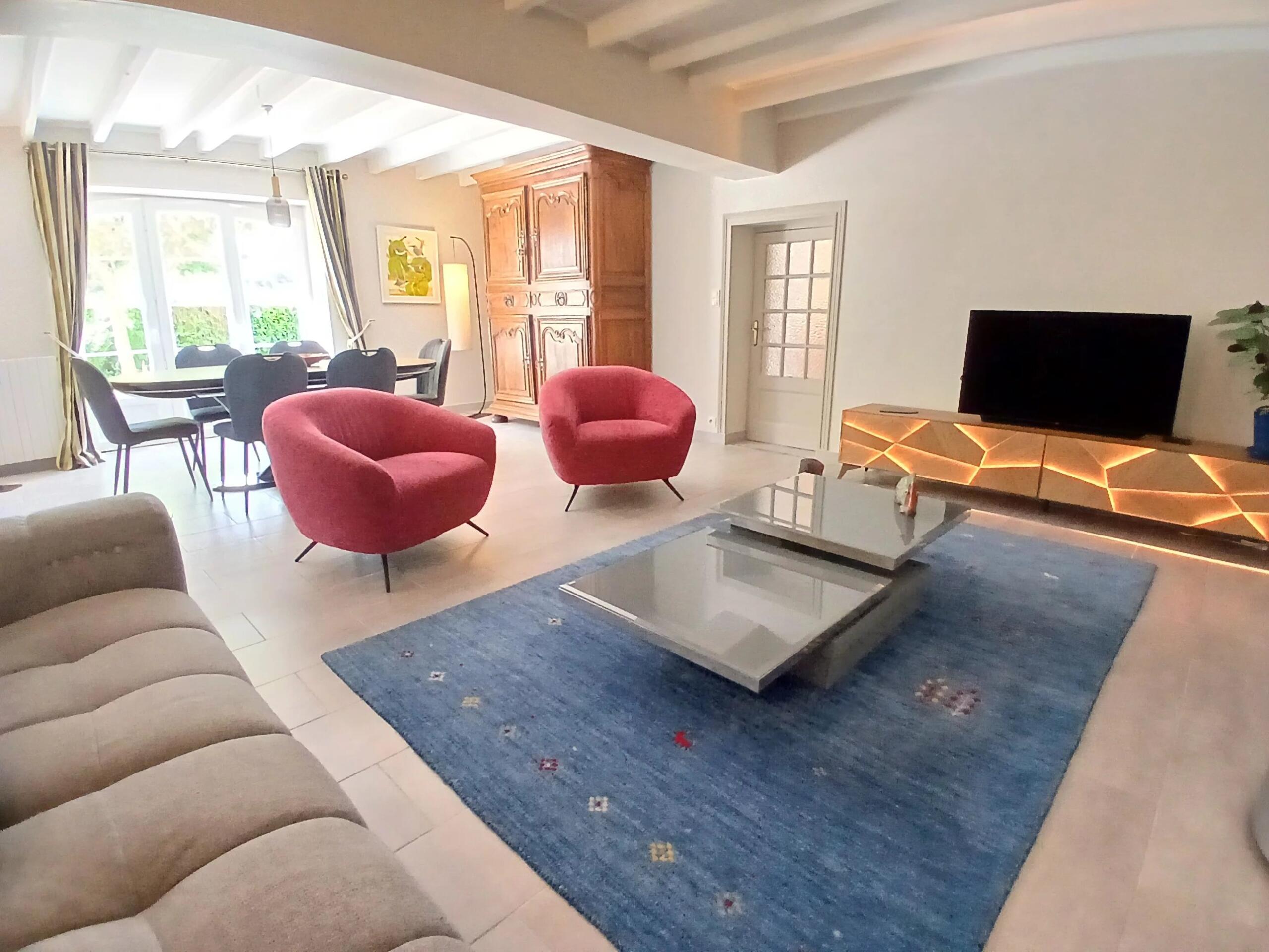 Stunning luxury 4-bed house with heated salt-water pool, Poitou-Charentes – France – BVI85558