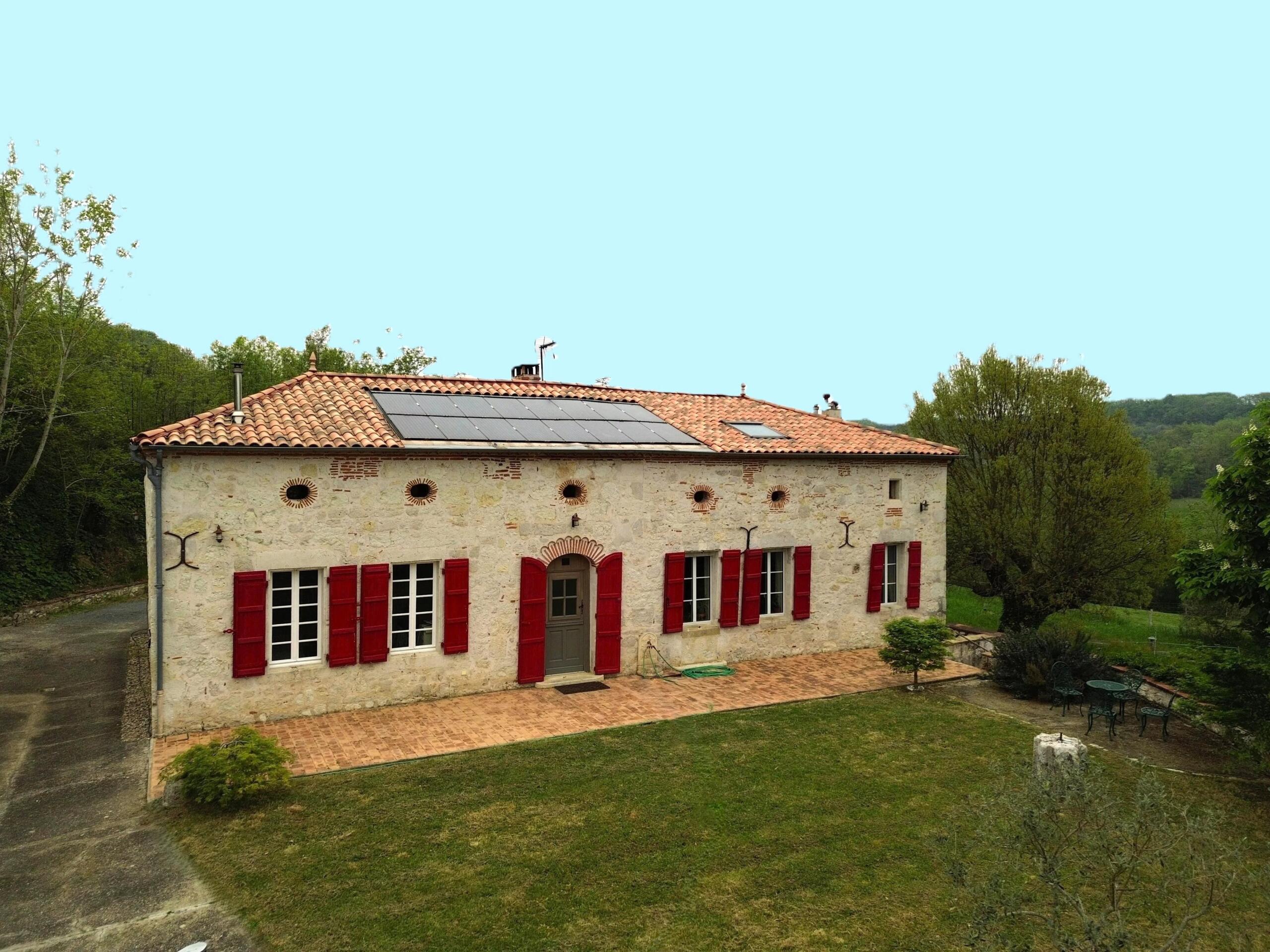 Exceptional Equestrian Estate with Guest House and 14 Hectares – Eco-Renovated Country Property in South-West France, Aquitaine – France – BVI80248