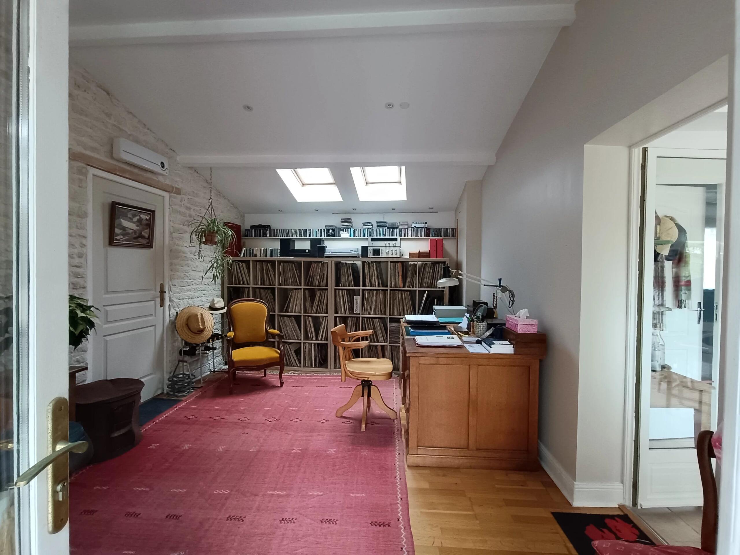 Renovated village house with pool and large garden, close to Matha, Poitou-Charentes – France – BVI85019
