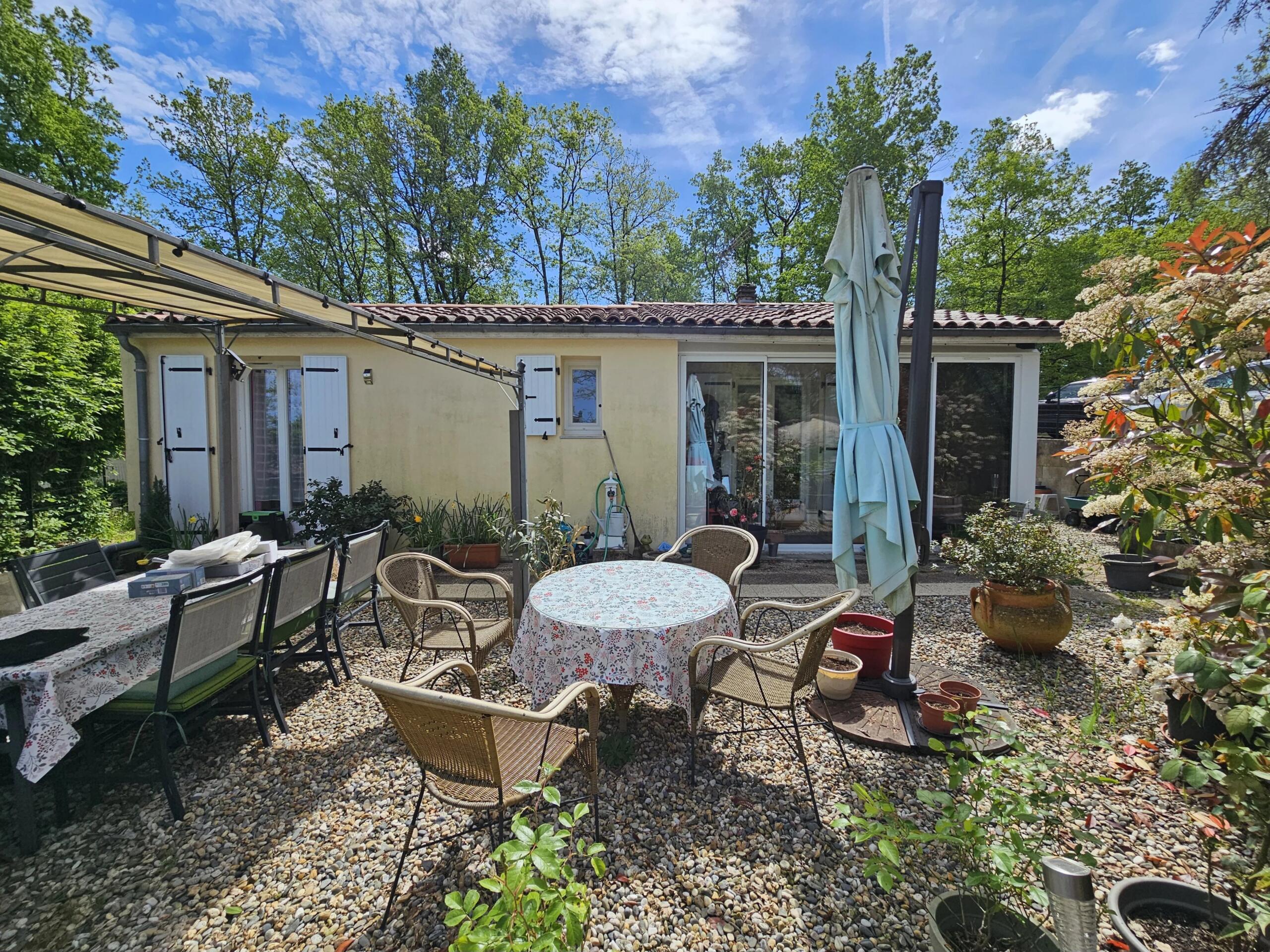 Cosy cottage in peaceful location, Aquitaine – France – BVI85473