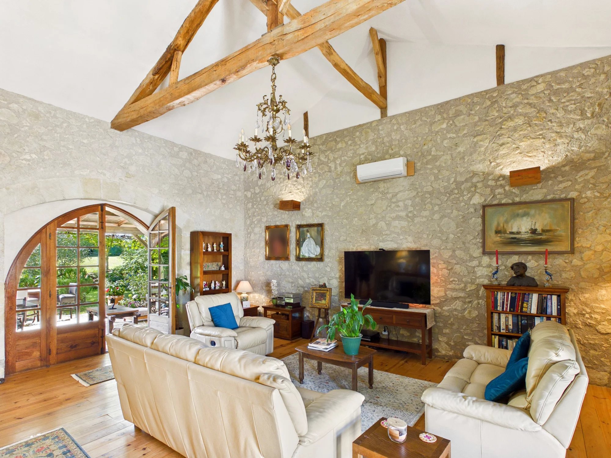Charming Medieval Home with Guest Apartment in Idyllic Village Setting, Aquitaine – France – BVI84910