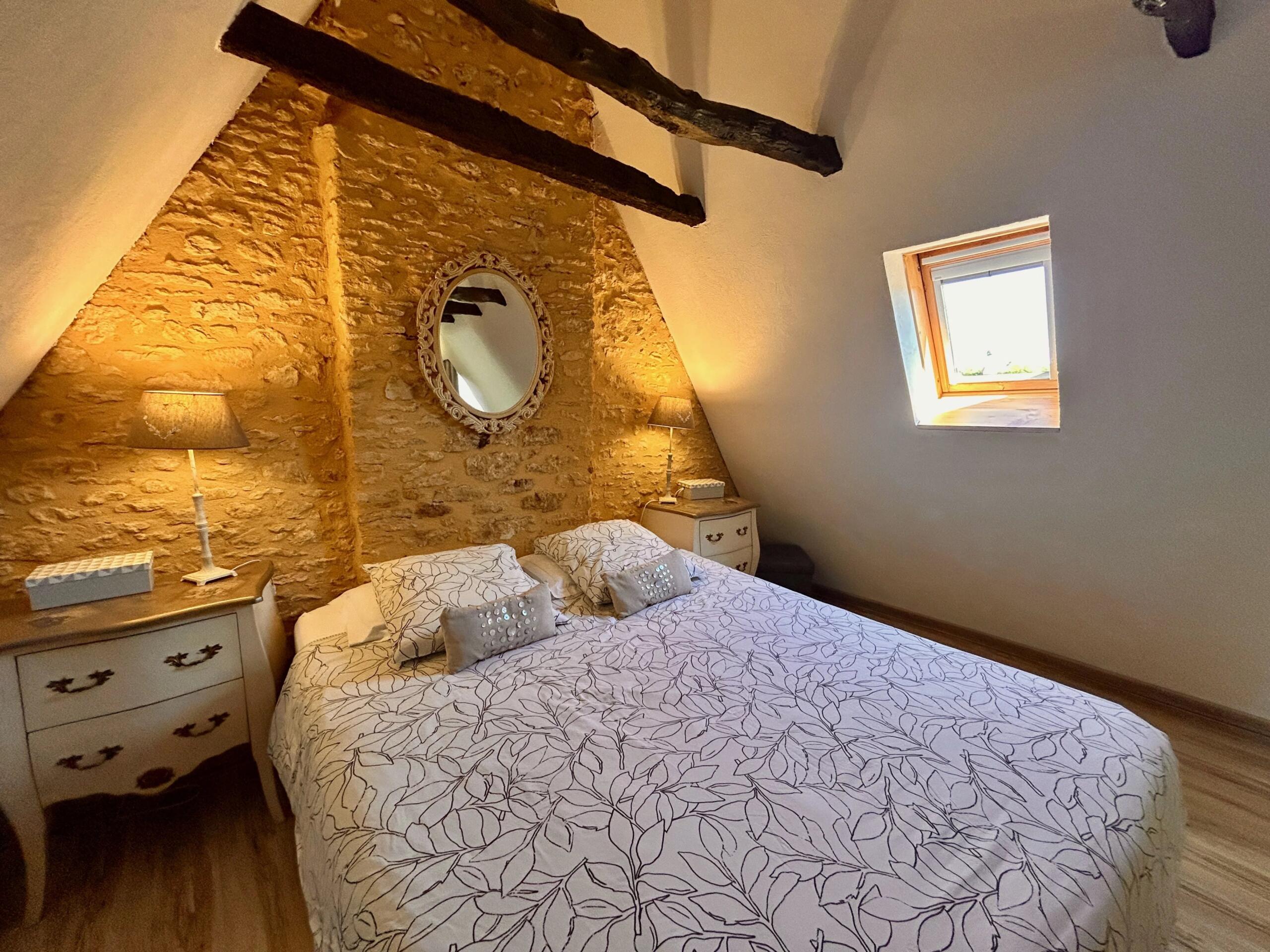 Sarlat-la-Canéda 3 bed stone house with terrace just steps from the historic centre, Aquitaine – France – BVI85387