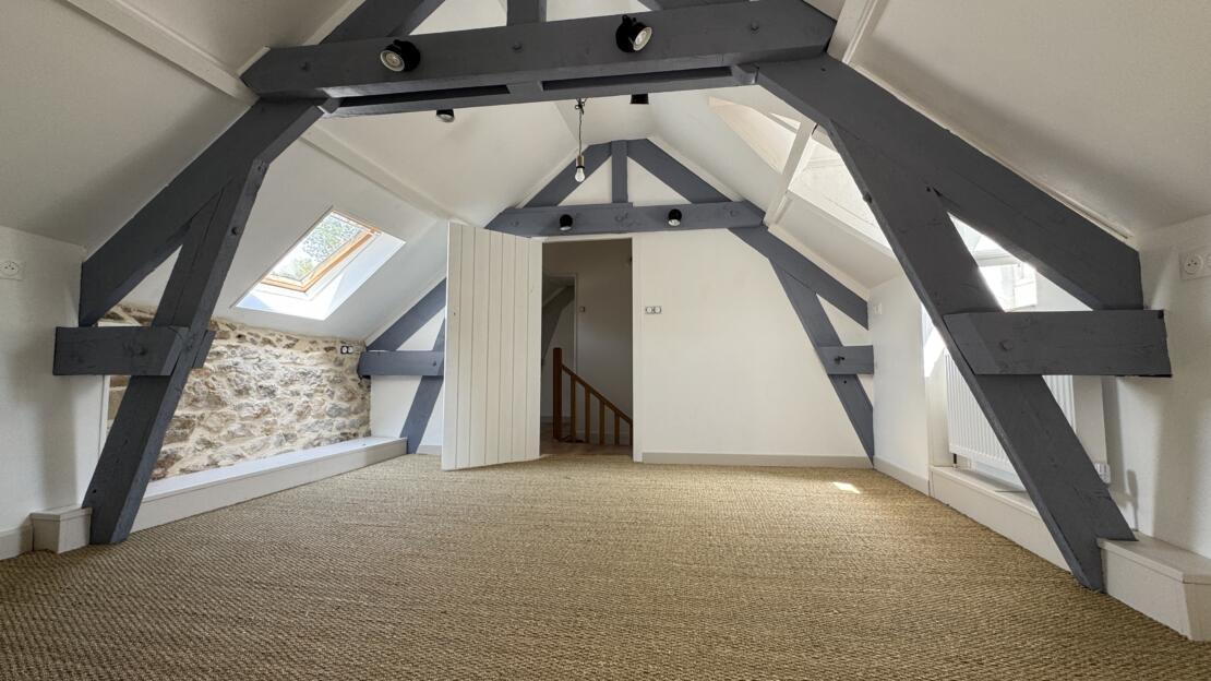 Character 3 bedroomed Stone House for Sale with separate holiday Gite – Lot, France