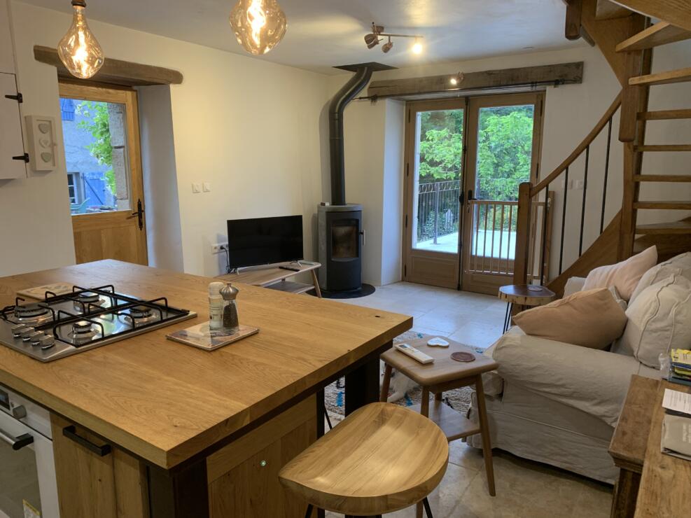 Character 3 bedroomed Stone House for Sale with separate holiday Gite – Lot, France