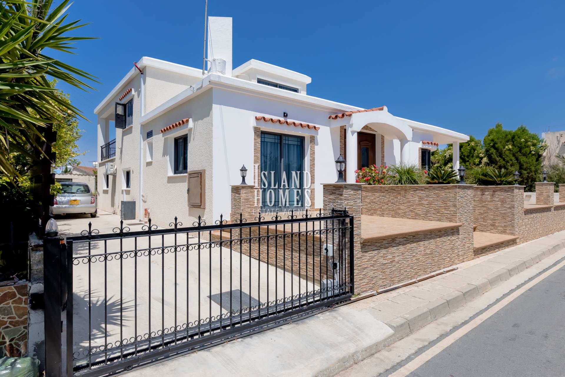 4 bedroom Detached in Vrysoulles, Famagusta, Cyprus – VrY127
