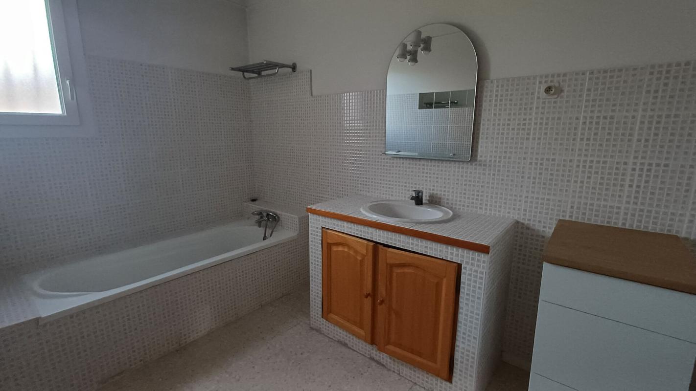 4 bedroom villa in Morieres Les Avignon, Vaucluse, France