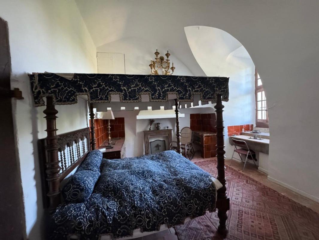 25 bedroom chateau in La Verdiere, Var, France