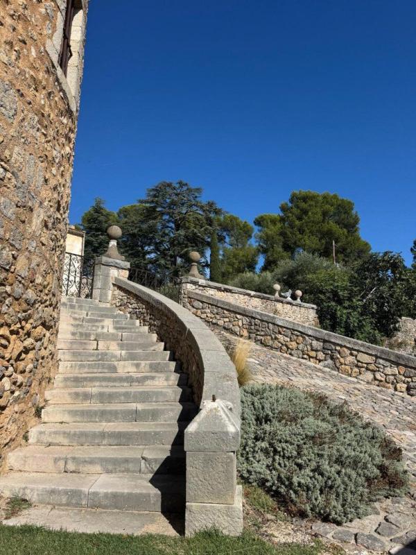 25 bedroom chateau in La Verdiere, Var, France
