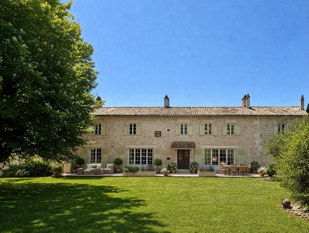 5 bedroom propriete in Perigne, Deux-Sèvres, France