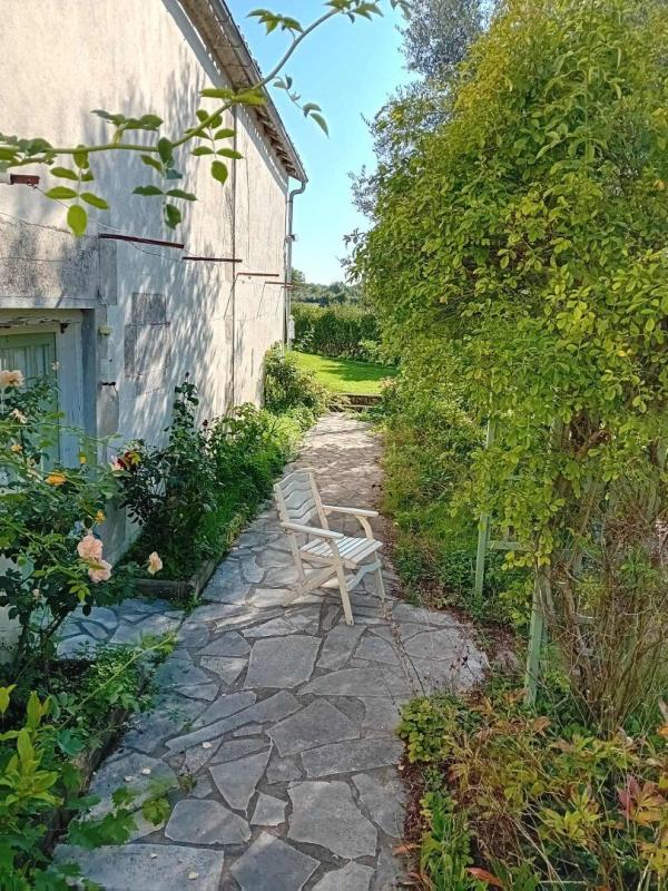 4 bedroom propriete in Le Bouchage, Charente, France