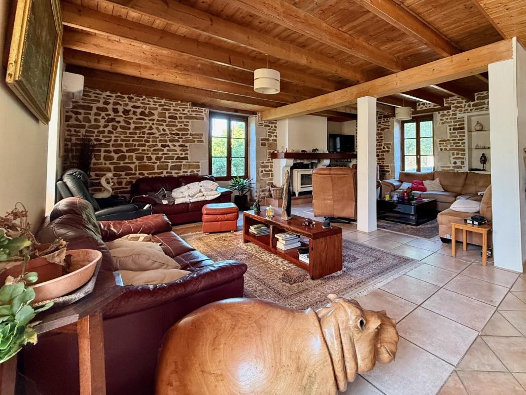 4 bedroom propriete in Le Bouchage, Charente, France