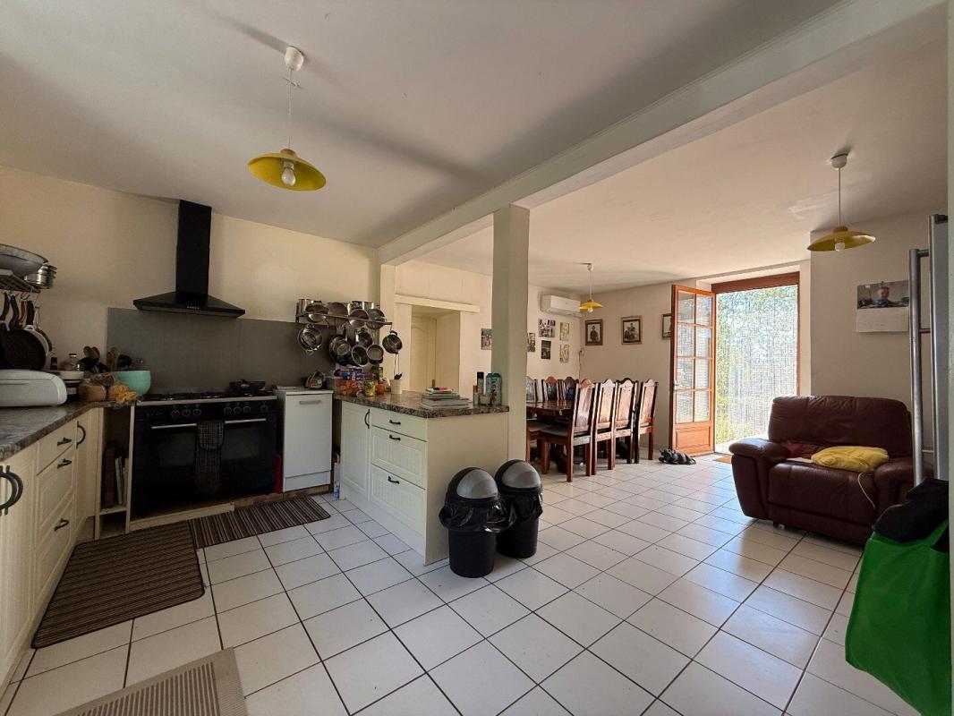 4 bedroom propriete in Le Bouchage, Charente, France