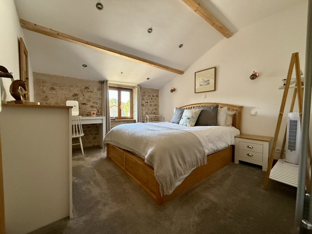 17 bedroom maison de village in Les Alleuds, Deux-Sèvres, France