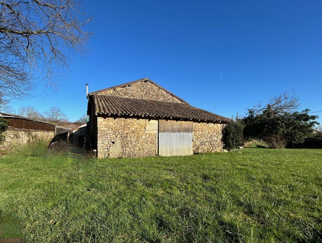 2 bedroom propriete in Caunay, Deux-Sèvres, France
