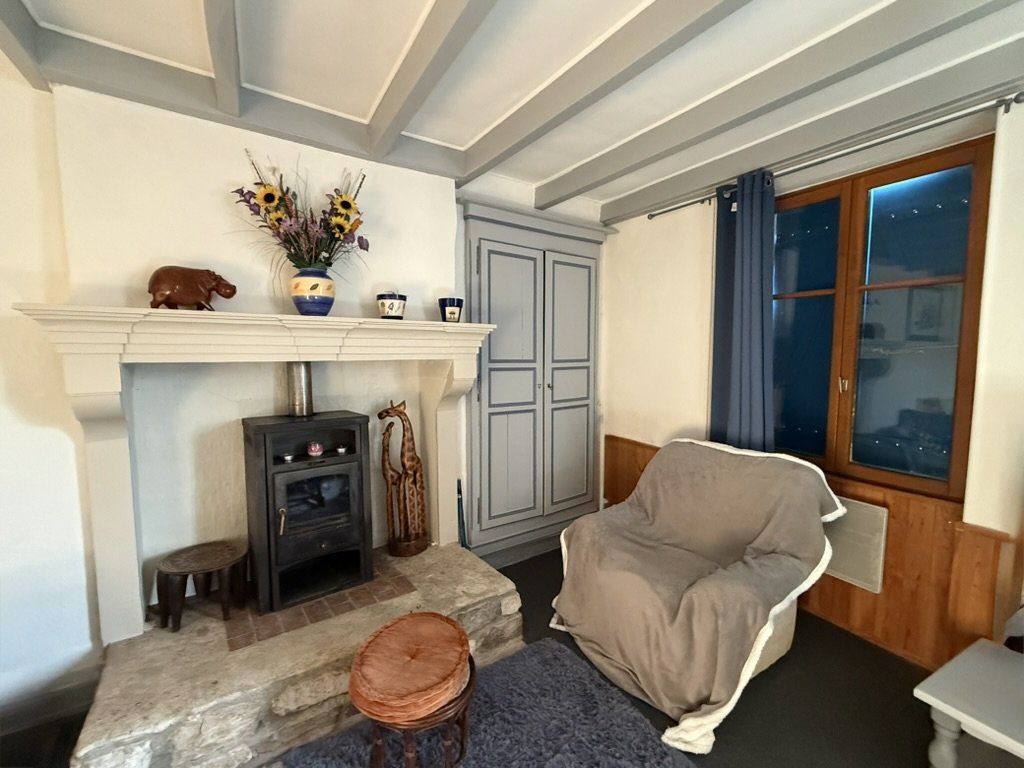 7 bedroom maison de village in Pioussay, Deux-Sèvres, France